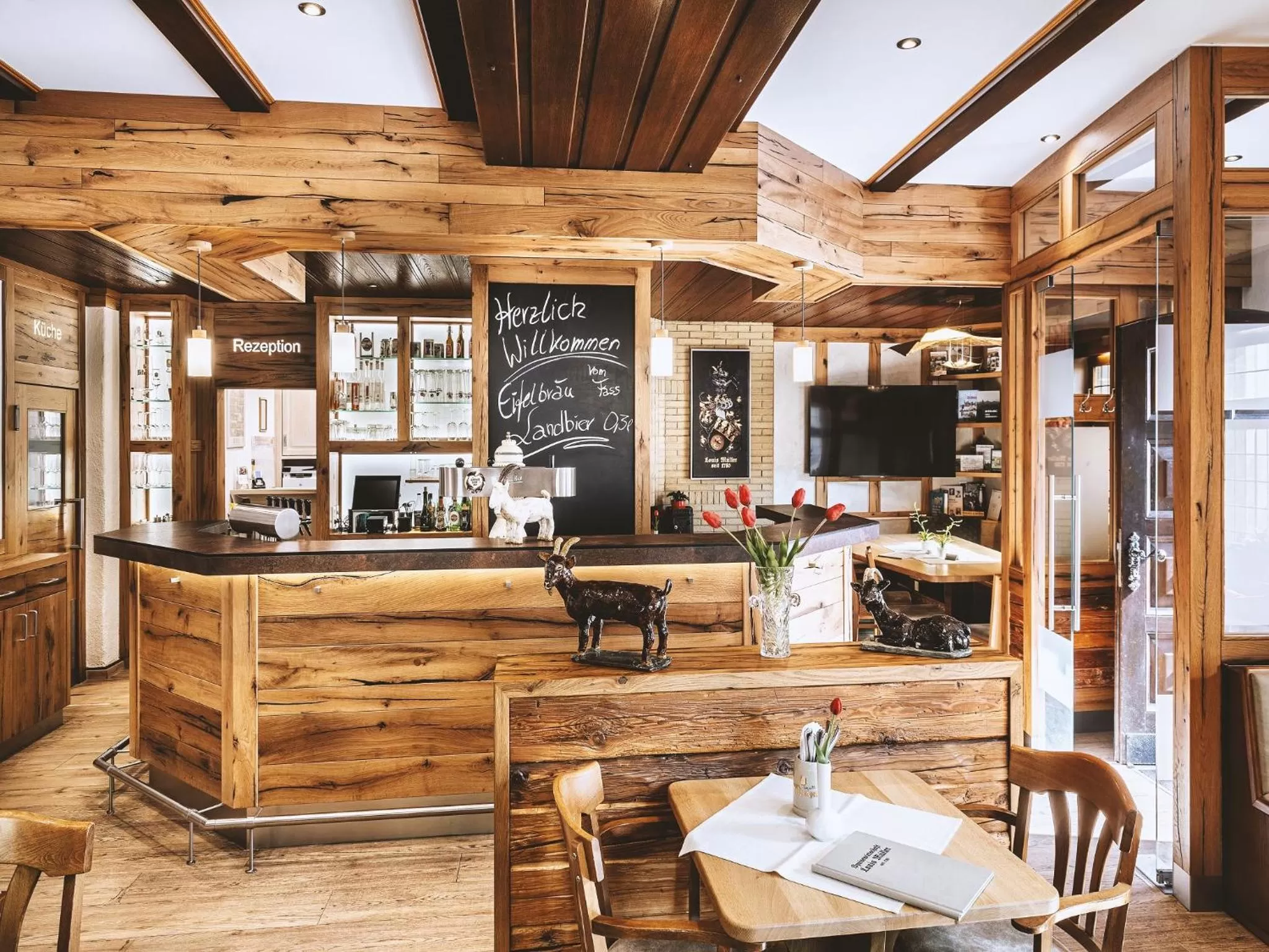 Restaurant/Places to Eat in Hotel Louis Müller