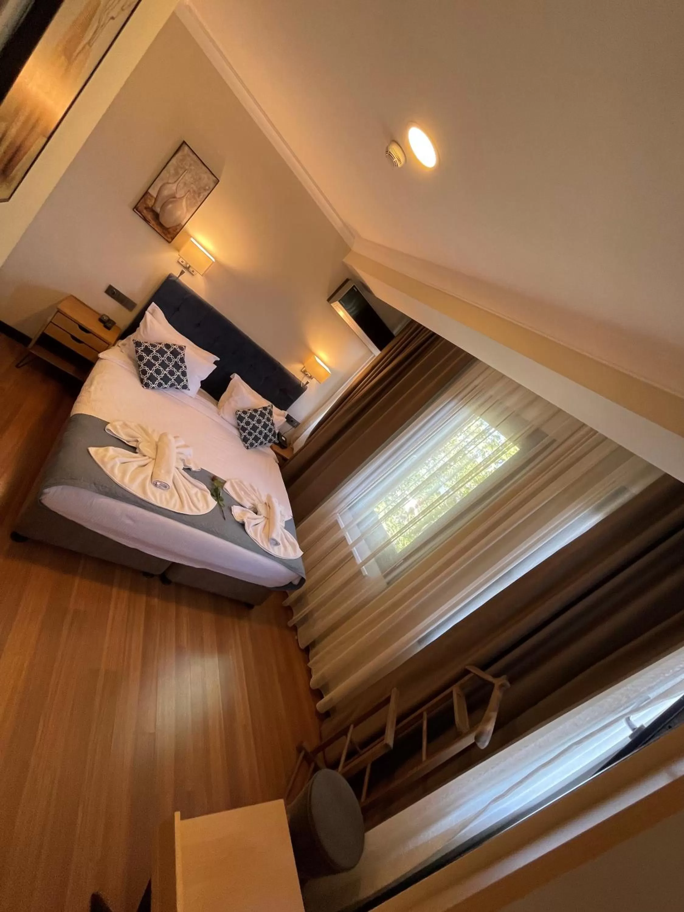 Bed in Nomade Old City Hotel