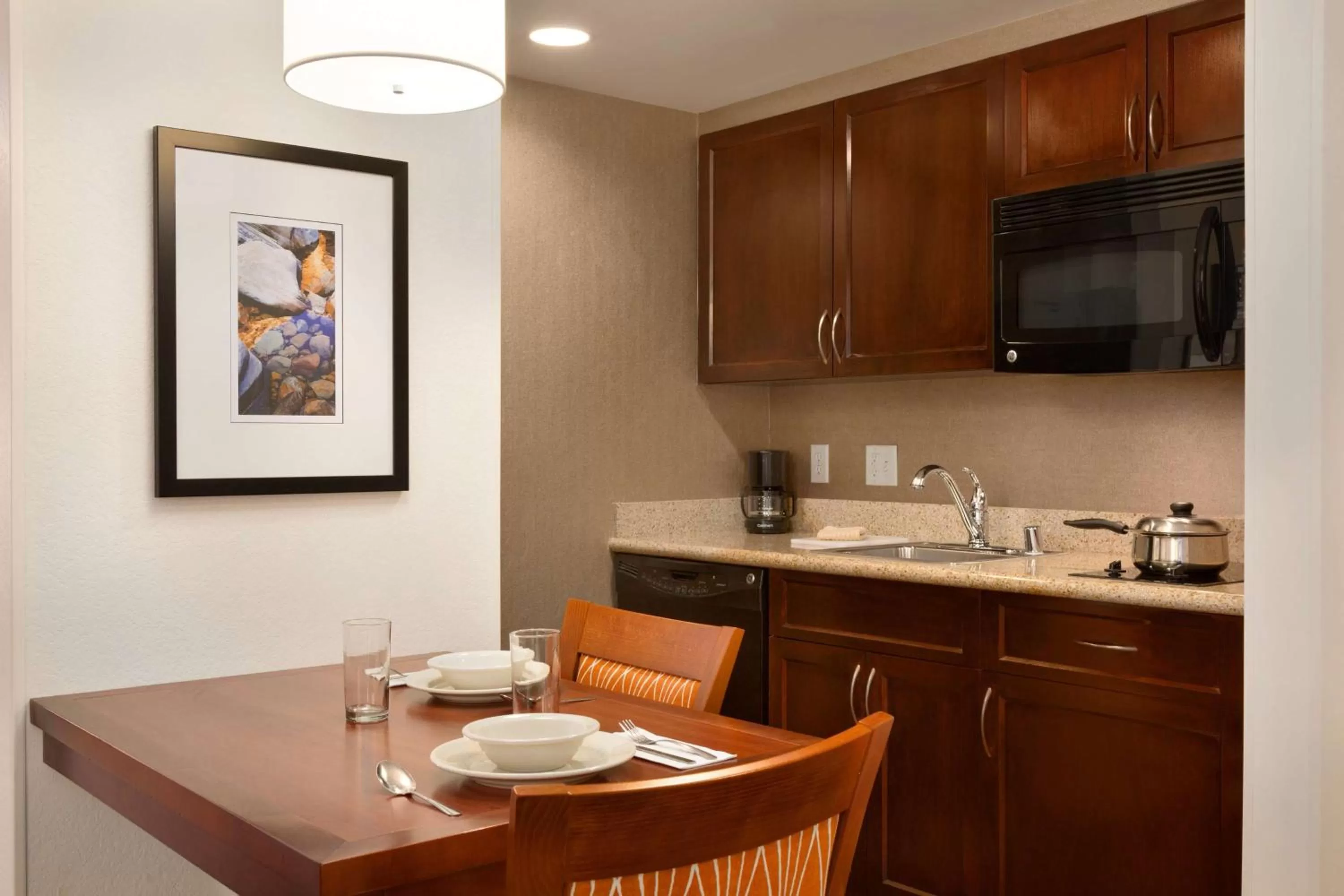 Kitchen or kitchenette in Homewood Suites by Hilton Las Vegas Airport