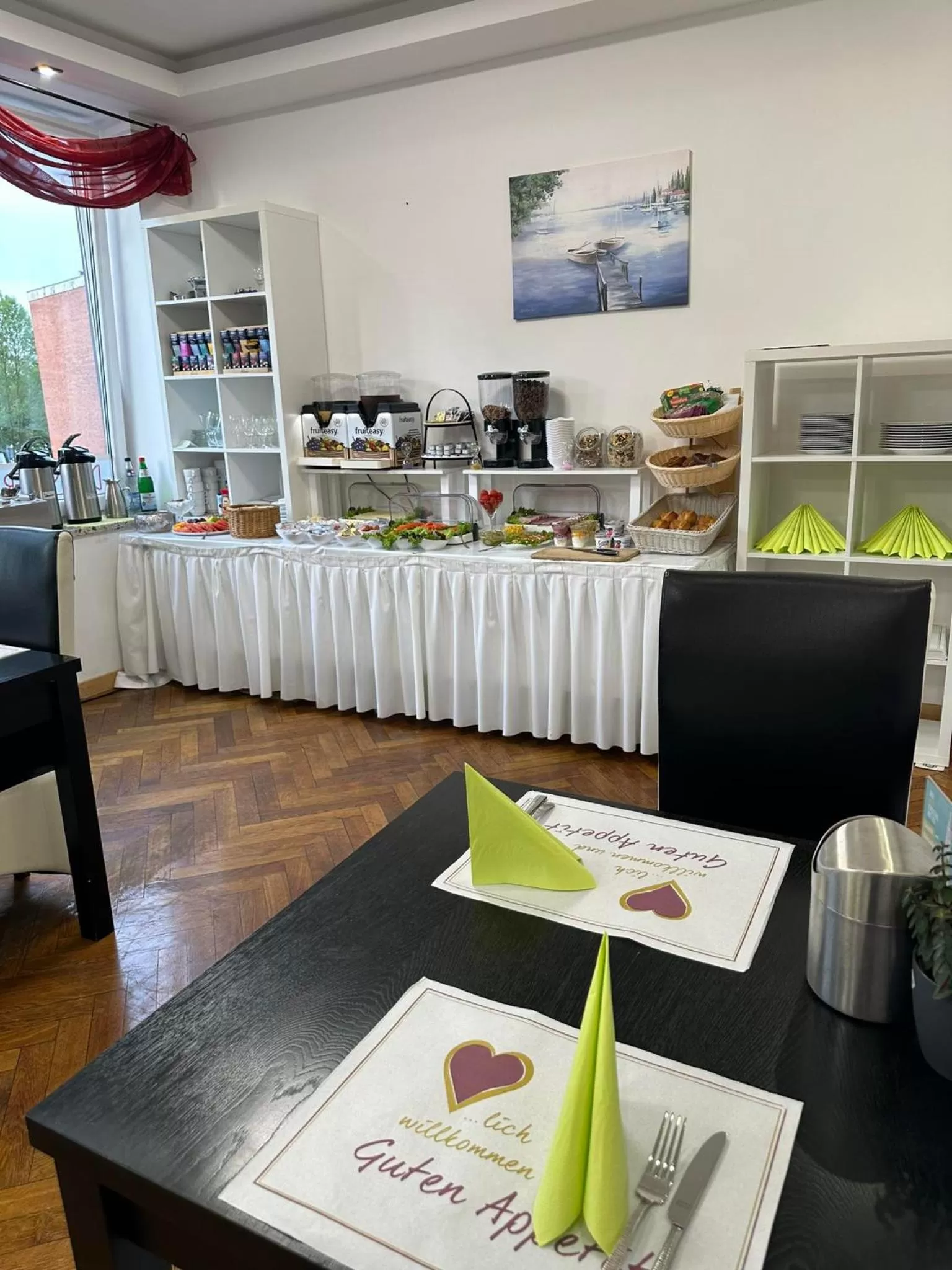 Coffee/tea facilities in Hotel Deutscher Hof