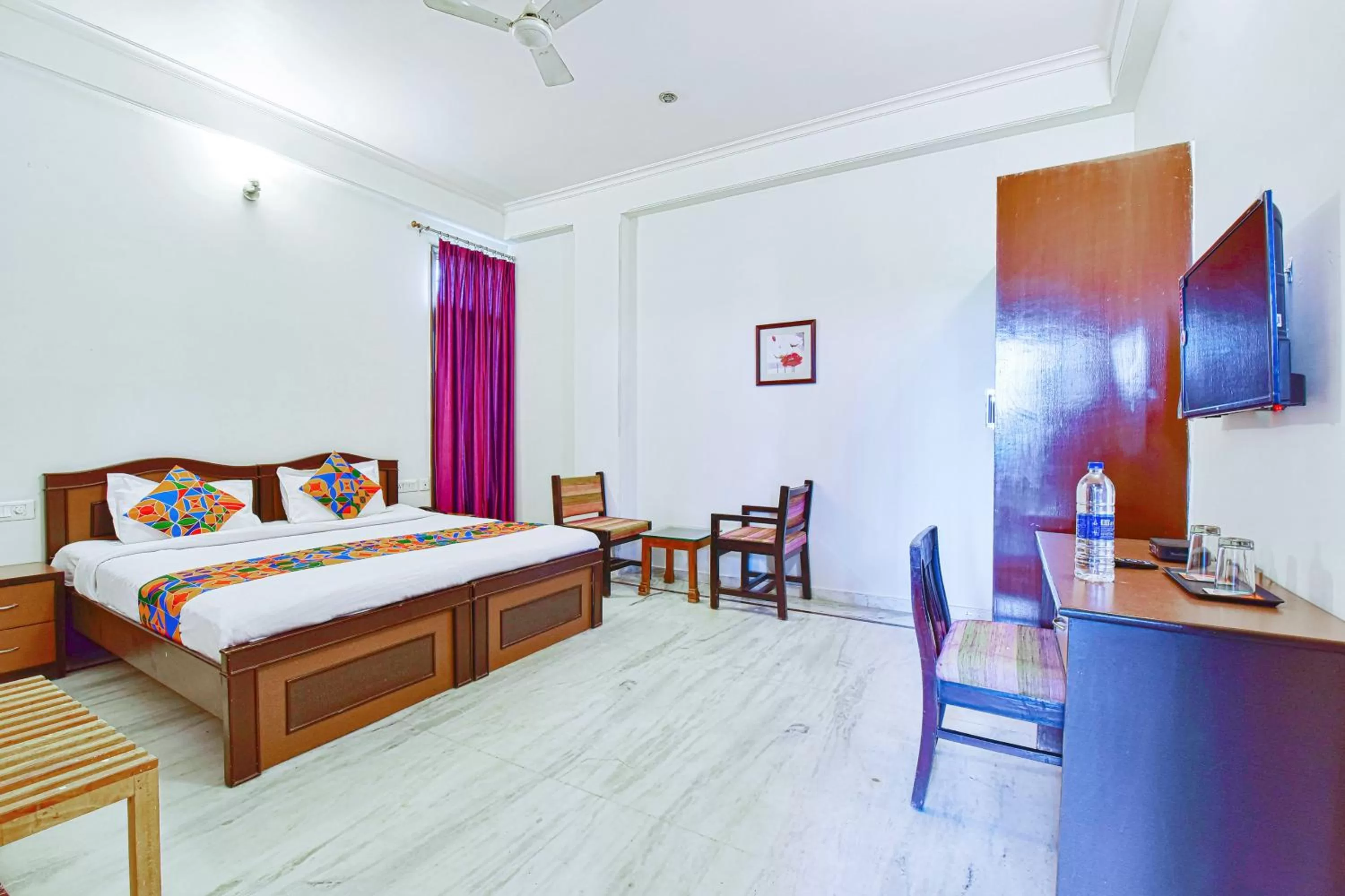 Photo of the whole room, Bed in FabHotel Gitanjali