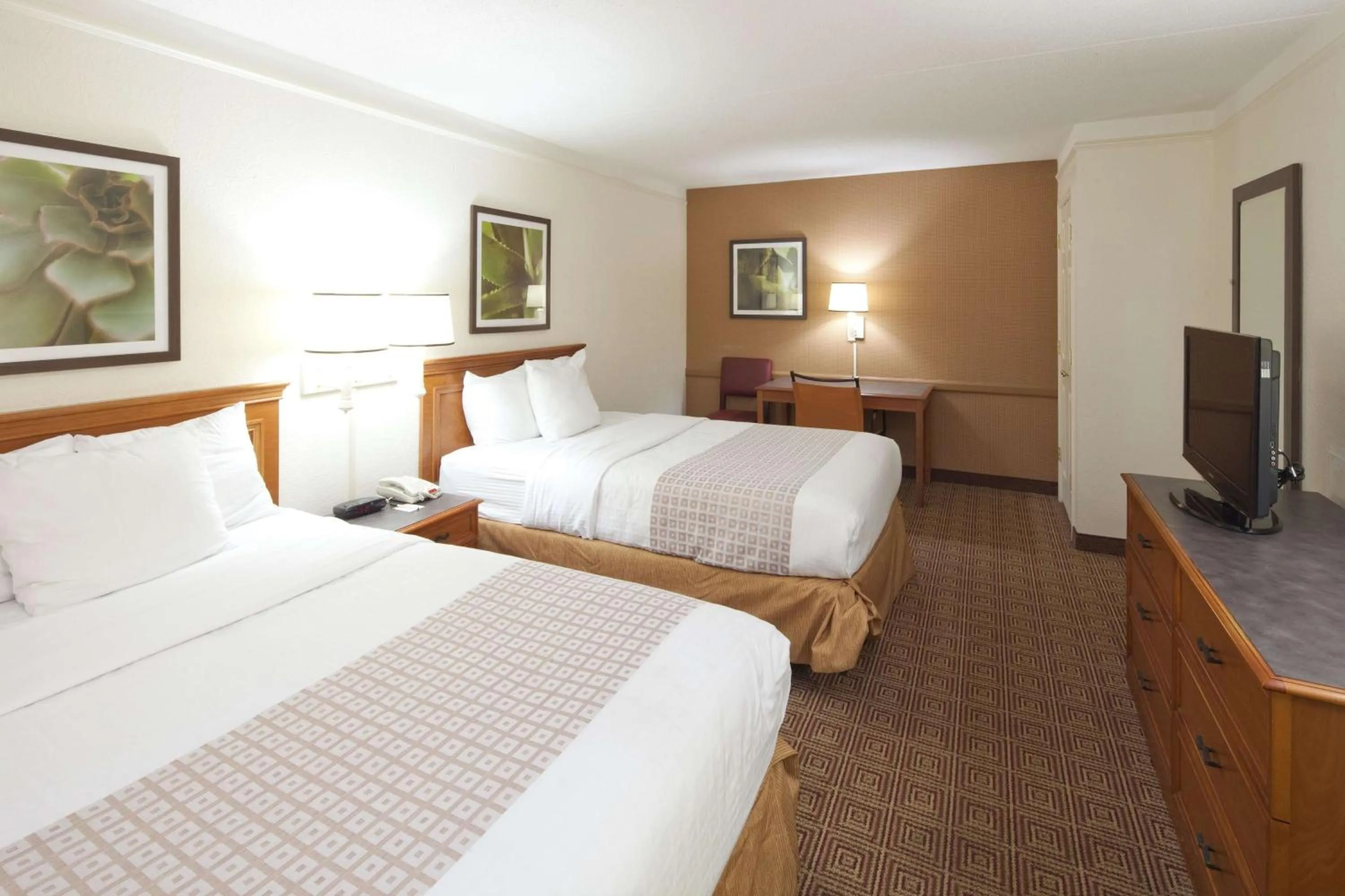 Double Room with Two Double Beds - Mobility and Hearing Impaired Access/Non-Smoking in La Quinta Inn by Wyndham Huntsville Research Park