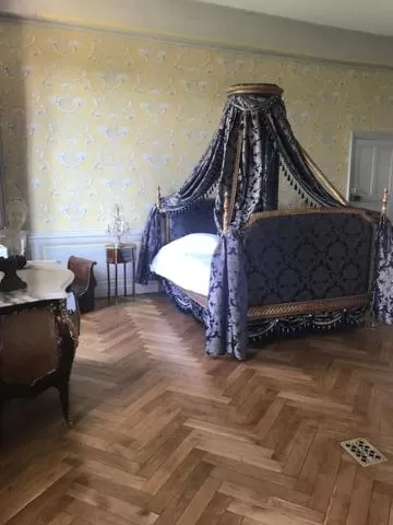 Bed in Château de Varennes