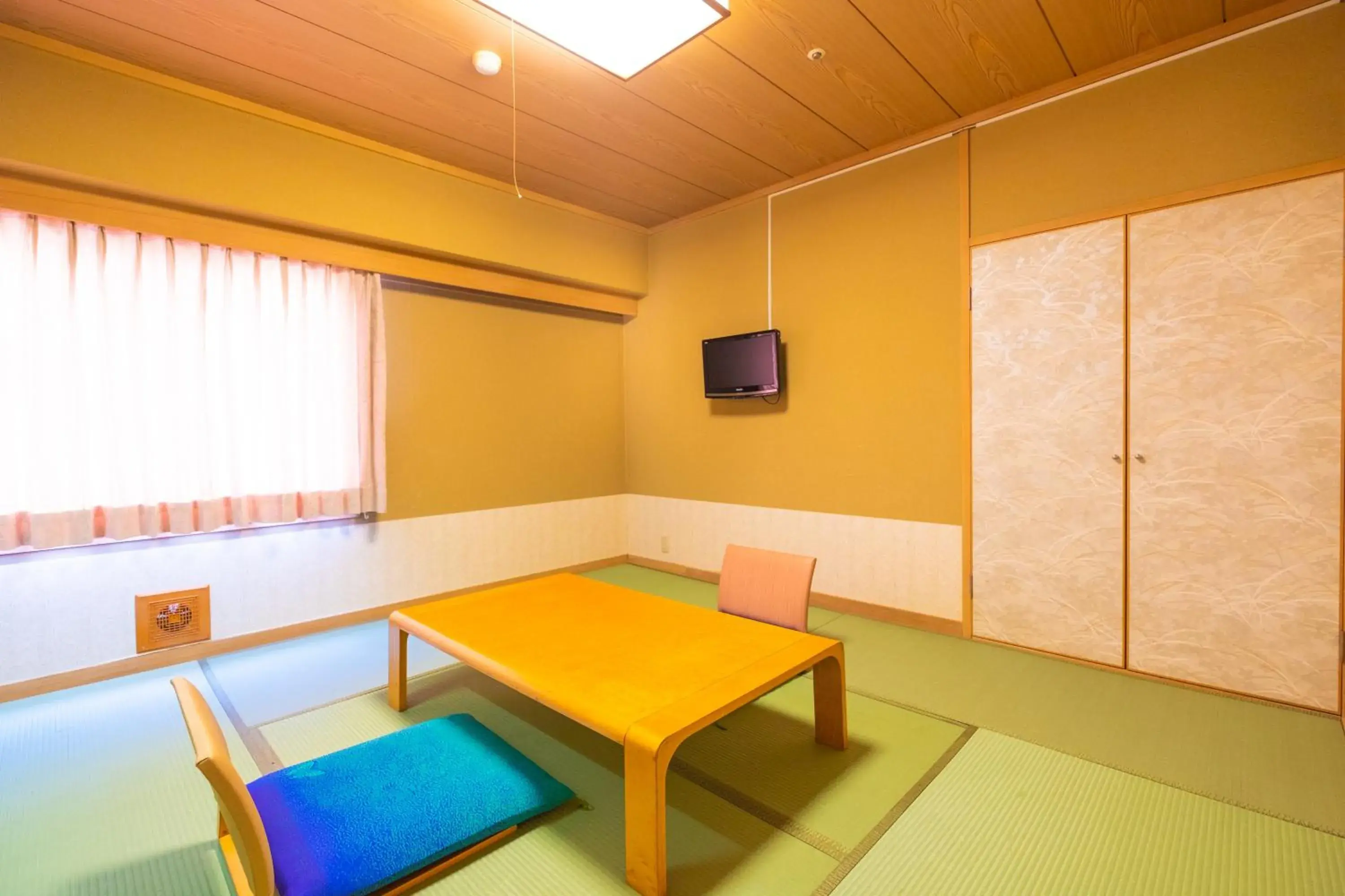 Japanese-Style Standard Room in Tosa Gyoen Hotel Japanese-Style Standard Room in Tosa Gyoen Hotel