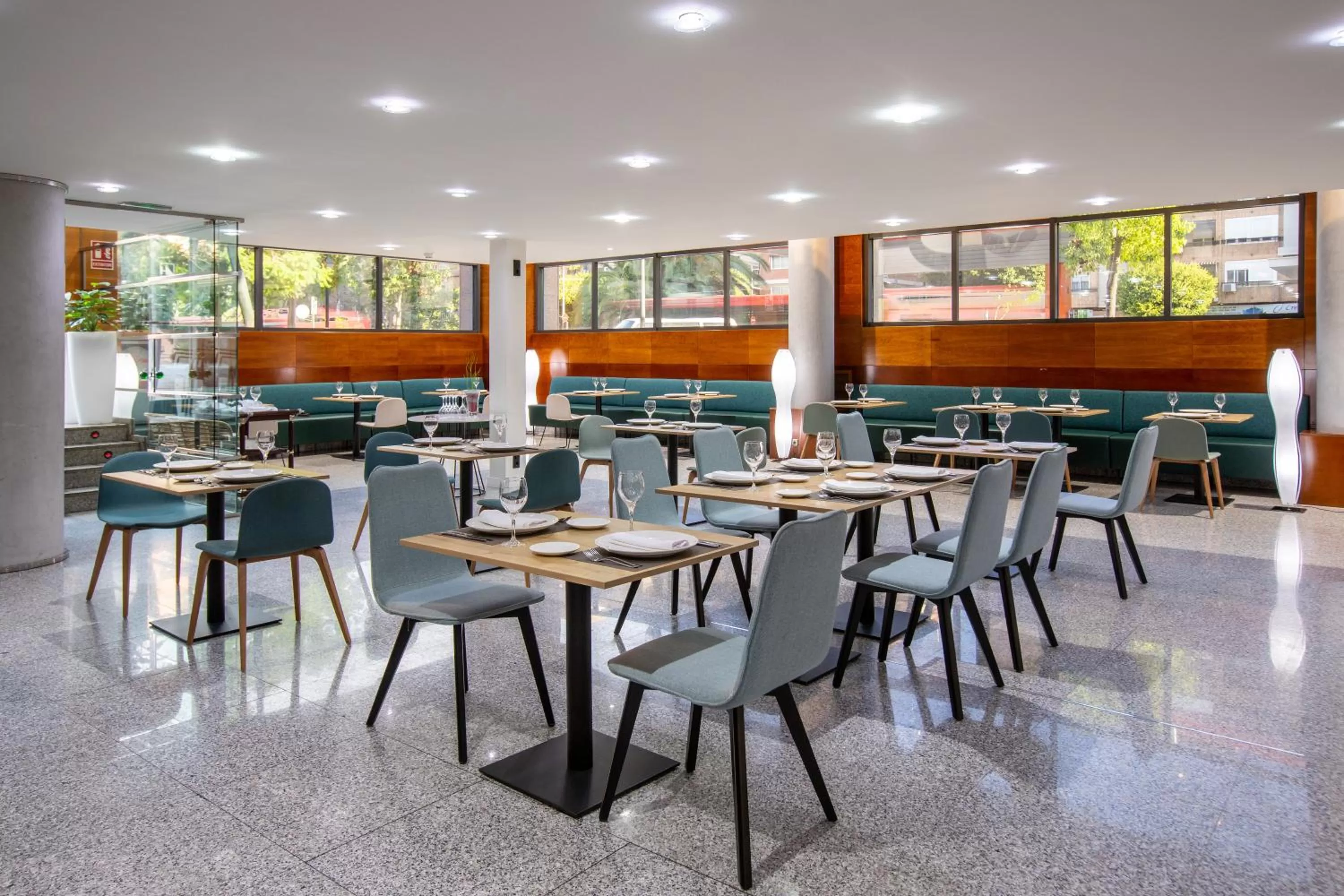 Restaurant/places to eat in Eurostars Acteón