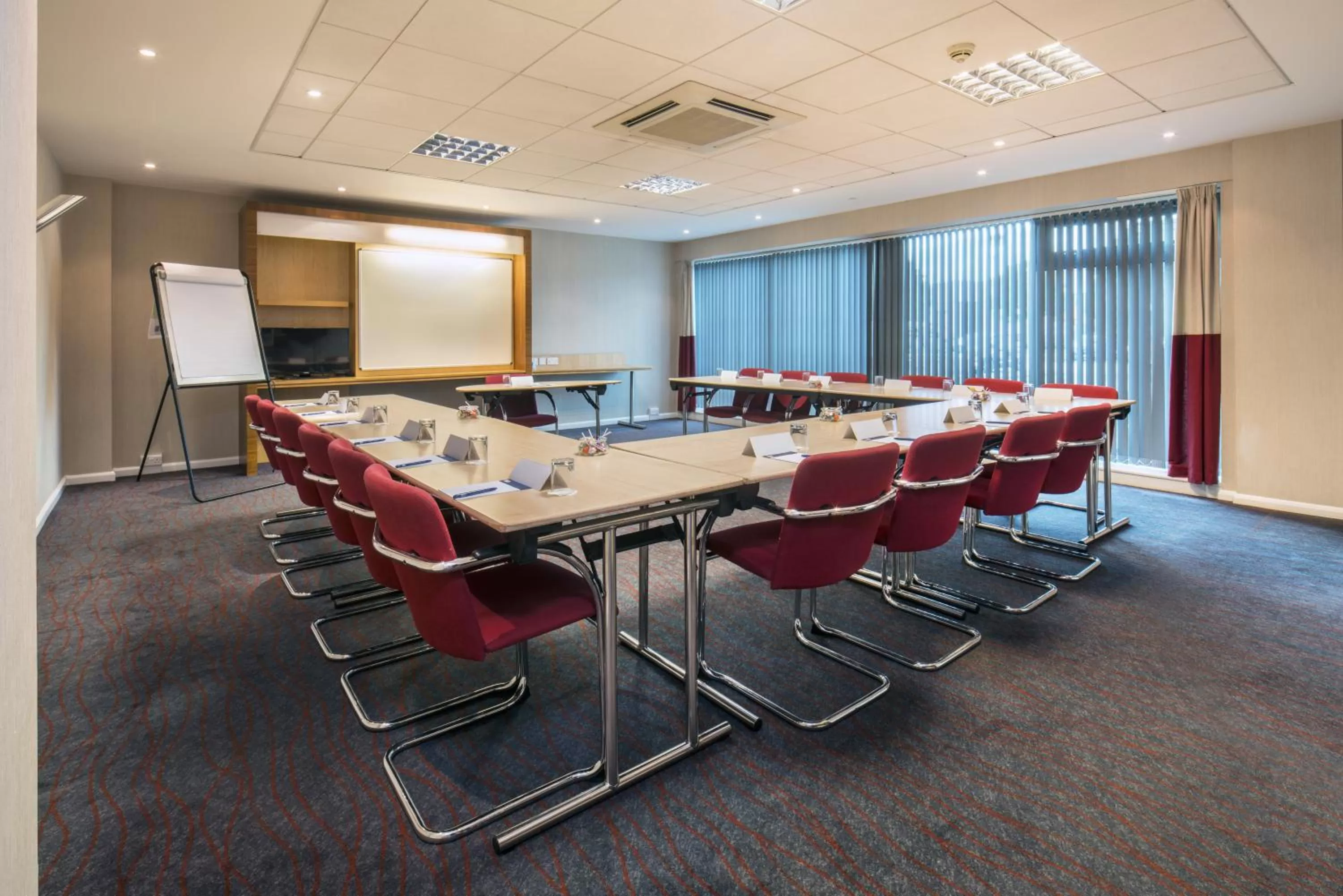 Meeting/conference room in Holiday Inn Express Doncaster by IHG