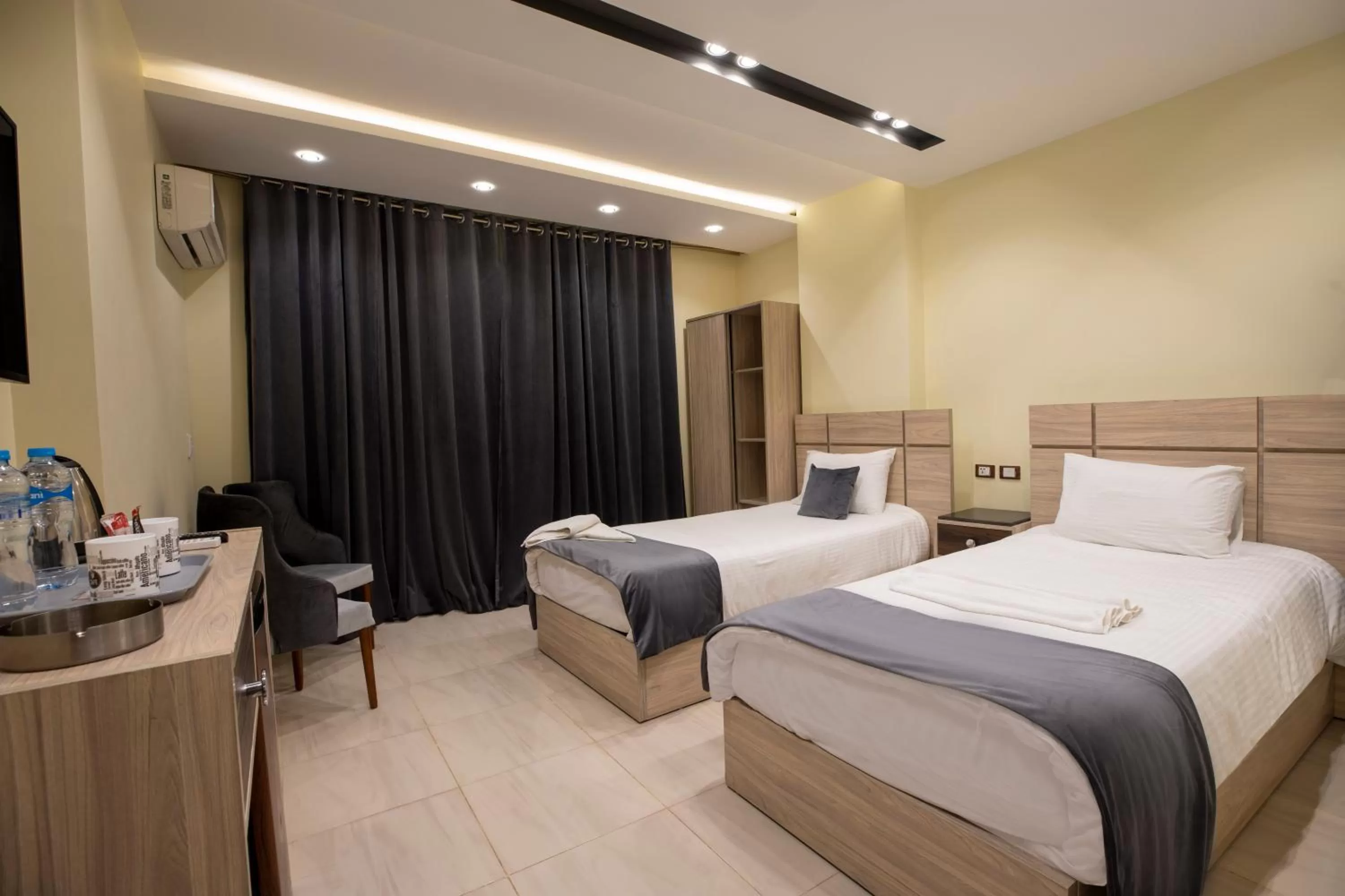 Bed in Brothers Pyramids View Hotel