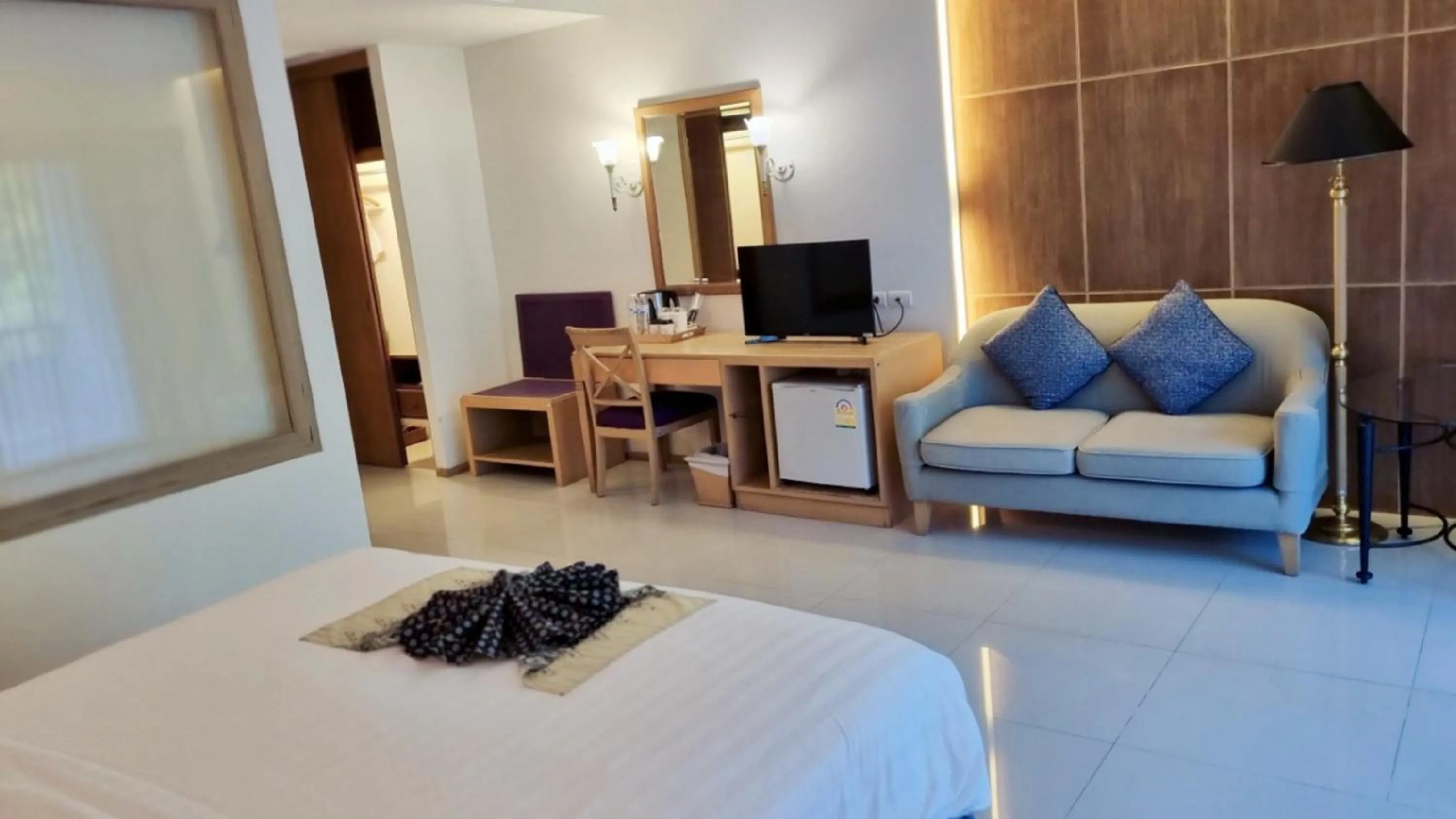 Bedroom, Bed in Tinidee Golf Resort Phuket