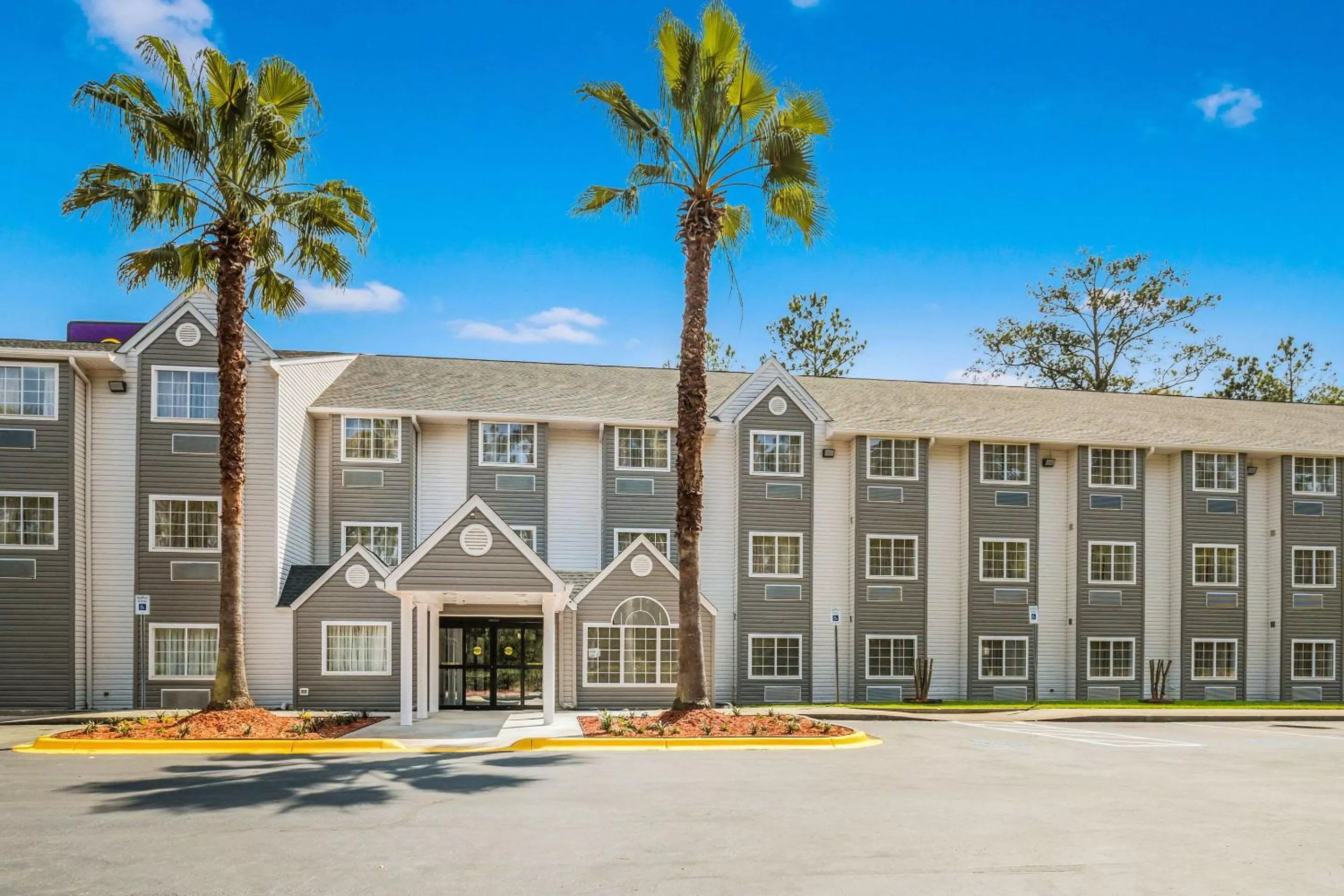 Property building in Sleep Inn & Suites Tallahassee-Capitol