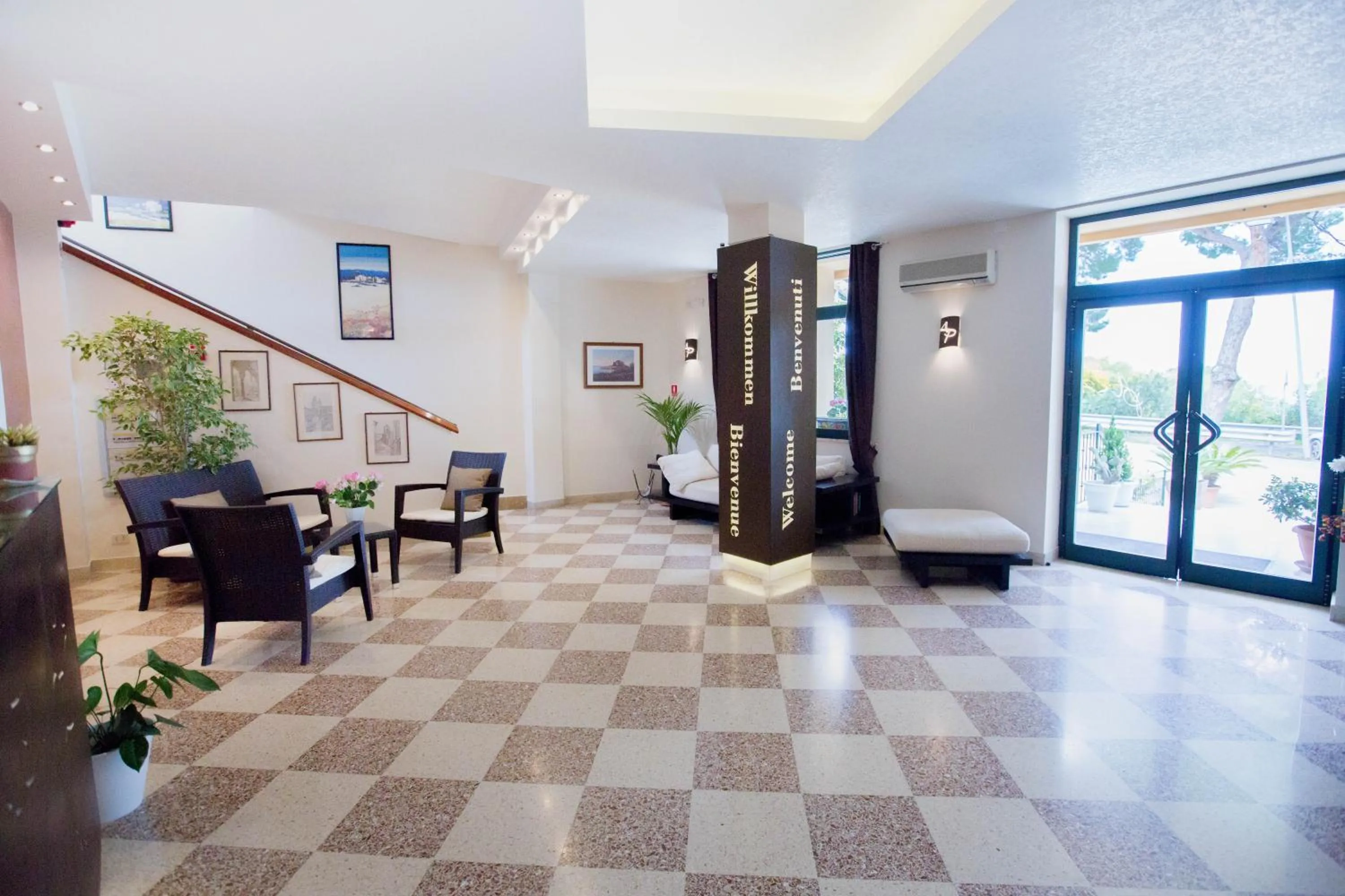 Lobby or reception in Al Pescatore