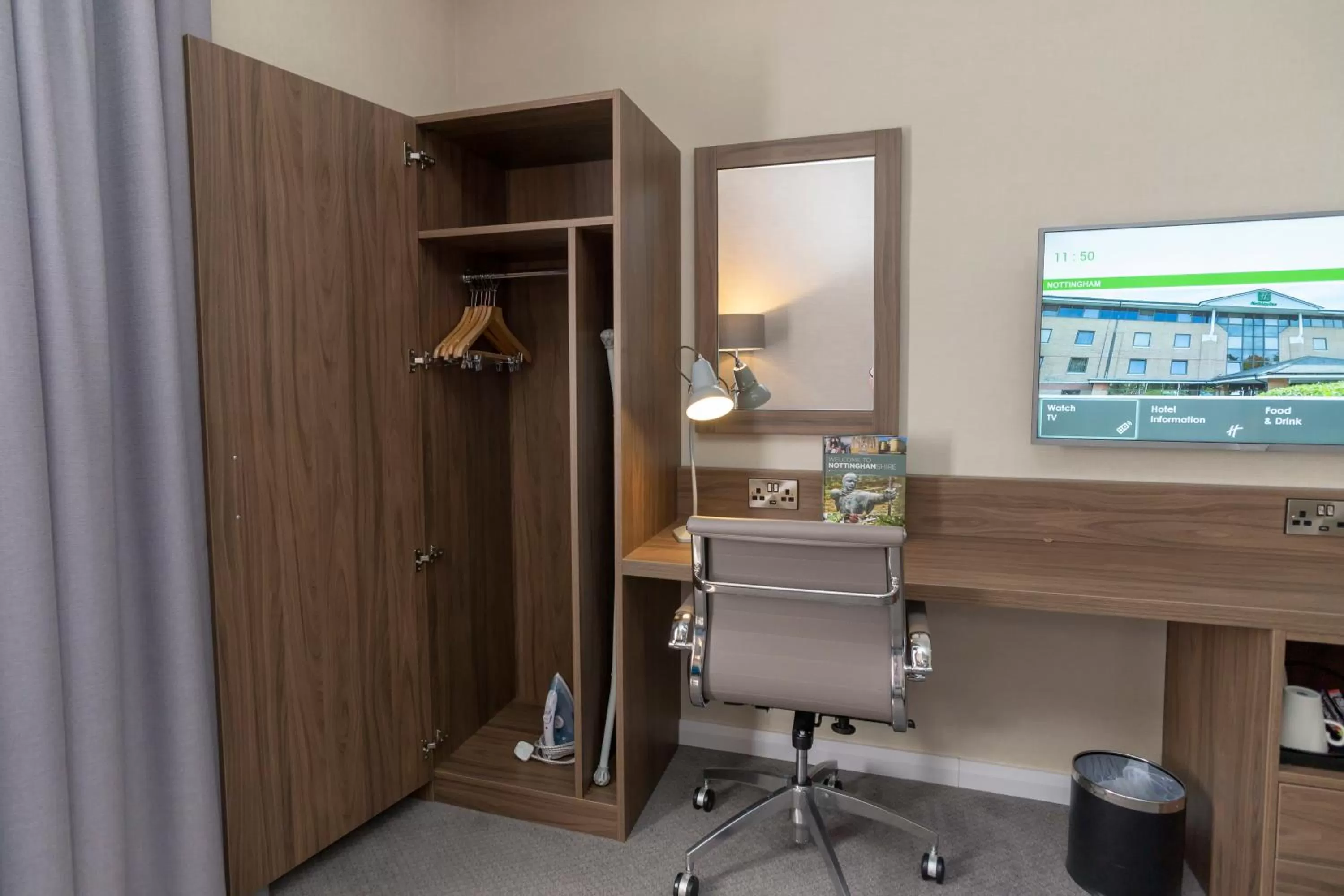 Bed in Holiday Inn Nottingham by IHG