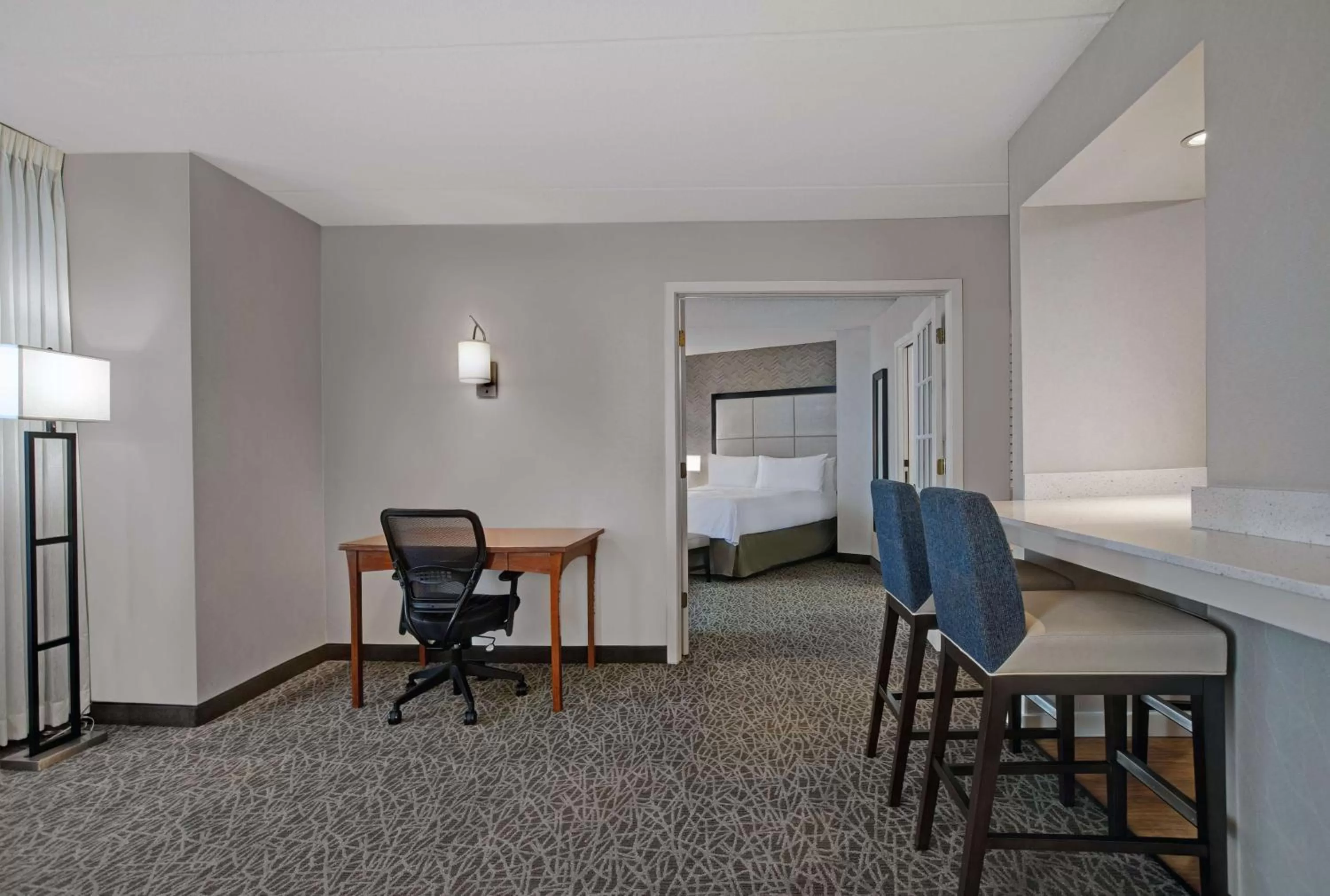 Bedroom, Bed in Homewood Suites by Hilton Chicago-Lincolnshire