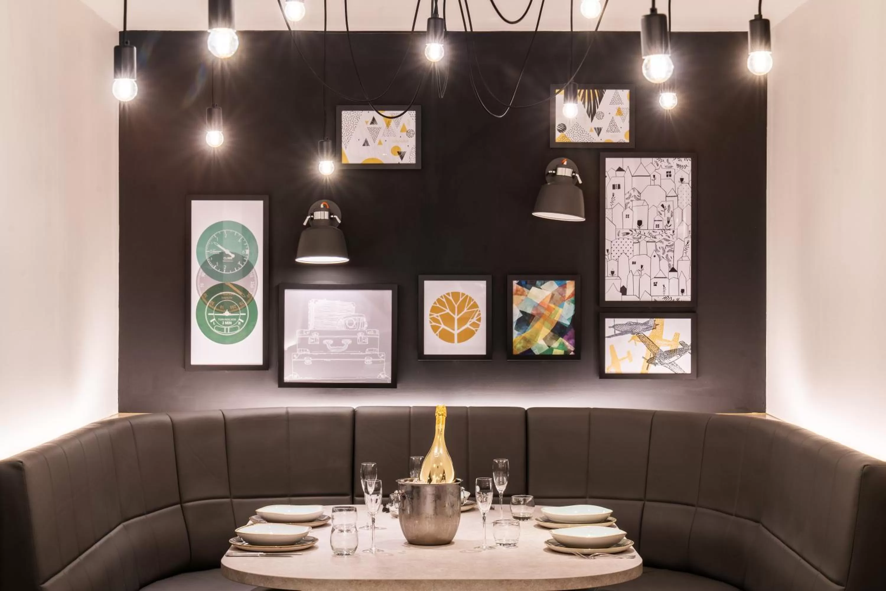 Restaurant/places to eat in Holiday Inn Stevenage by IHG