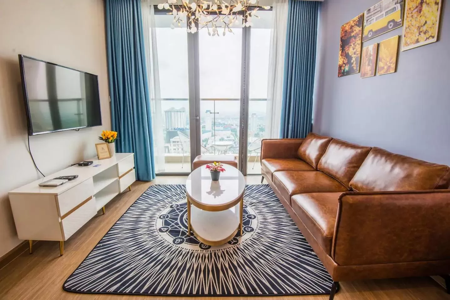 Seating Area in Vinhomes Skylake Apartment - by Bayhomes