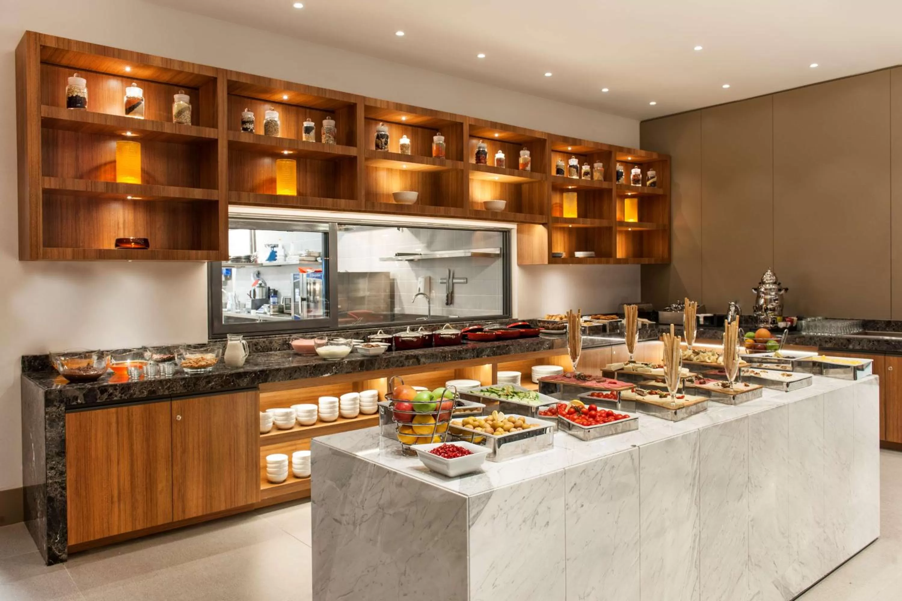 Restaurant/places to eat in Hyatt House Gebze