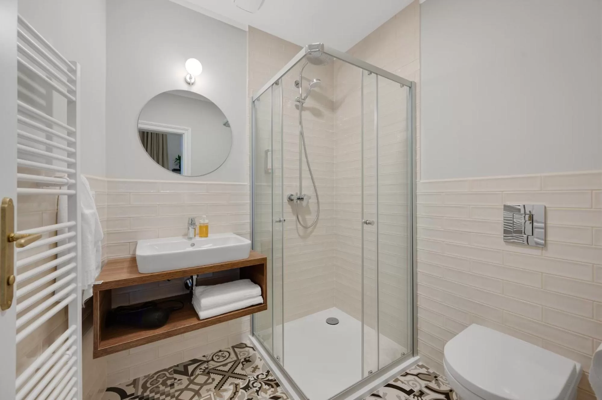 Shower in Palace Apartments