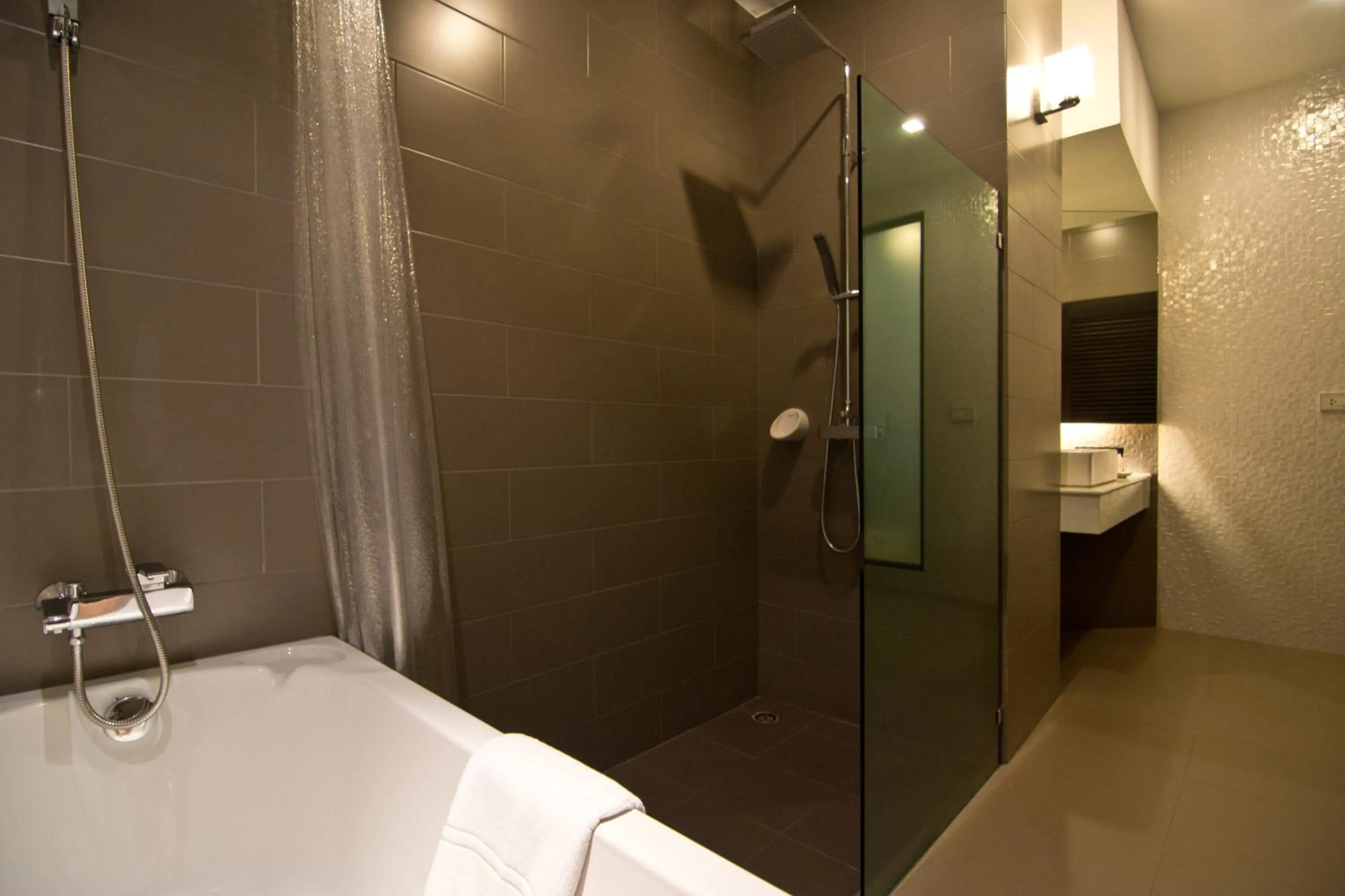Shower in Hotel J Residence Pattaya