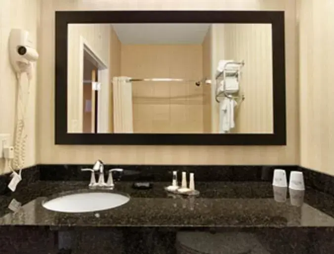 Double Suite - Non-Smoking in Baymont by Wyndham Prince George Fort Gregg-Adams Double Suite - Non-Smoking in Baymont by Wyndham Prince George Fort Gregg-Adams