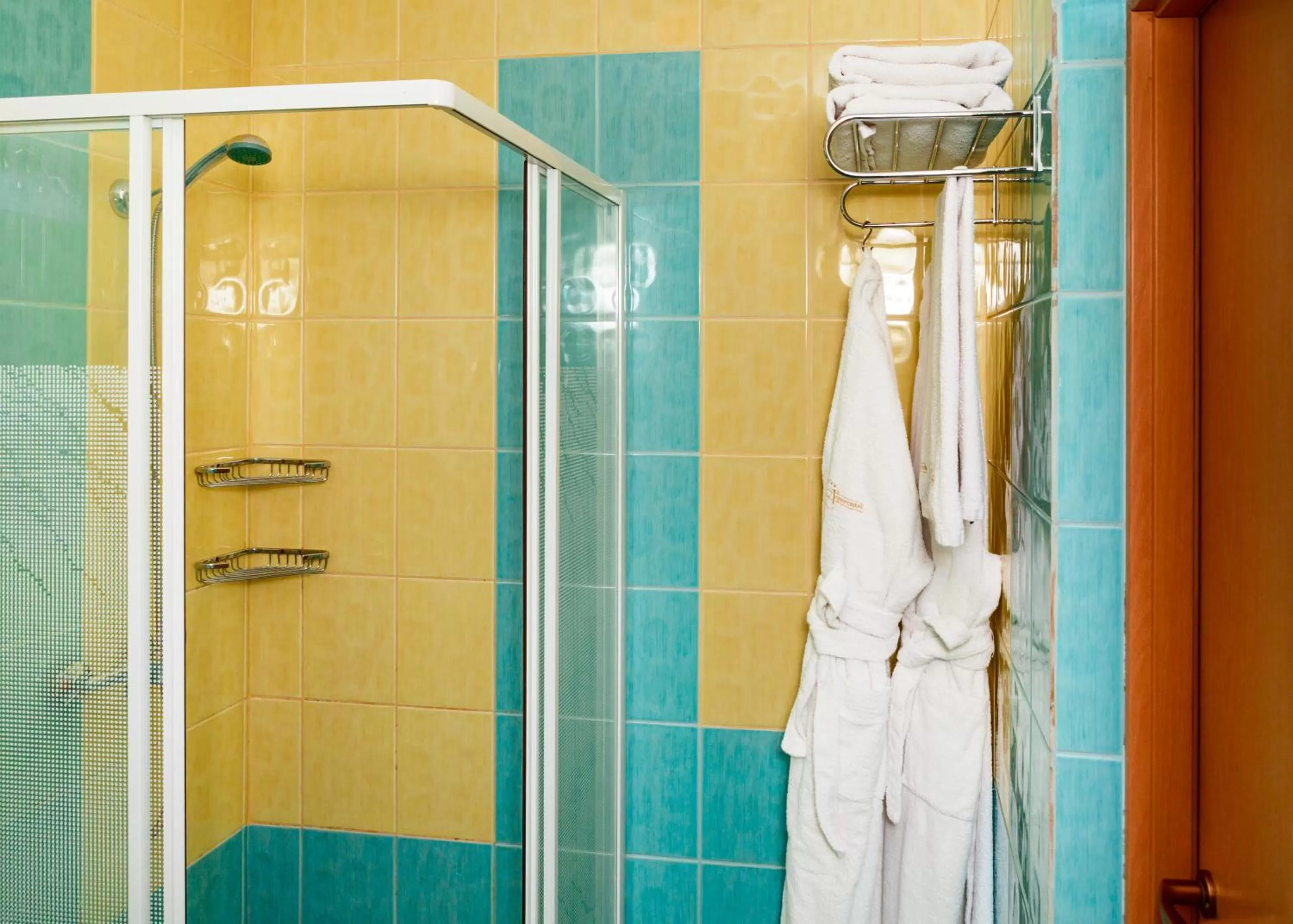 Shower, Bathroom in Lermontovskiy Hotel