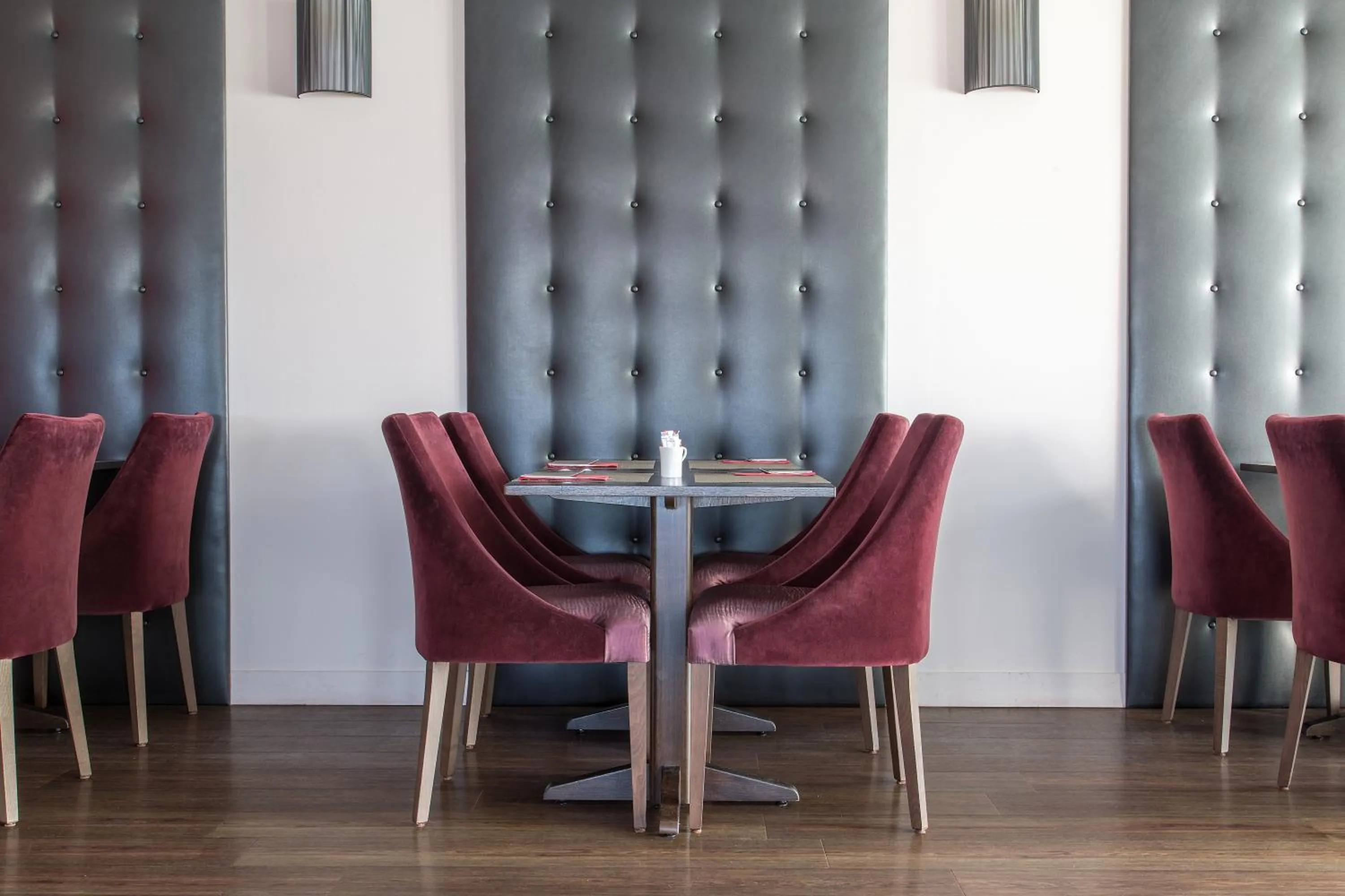 Banquet/Function facilities in Le Saint-Aubin