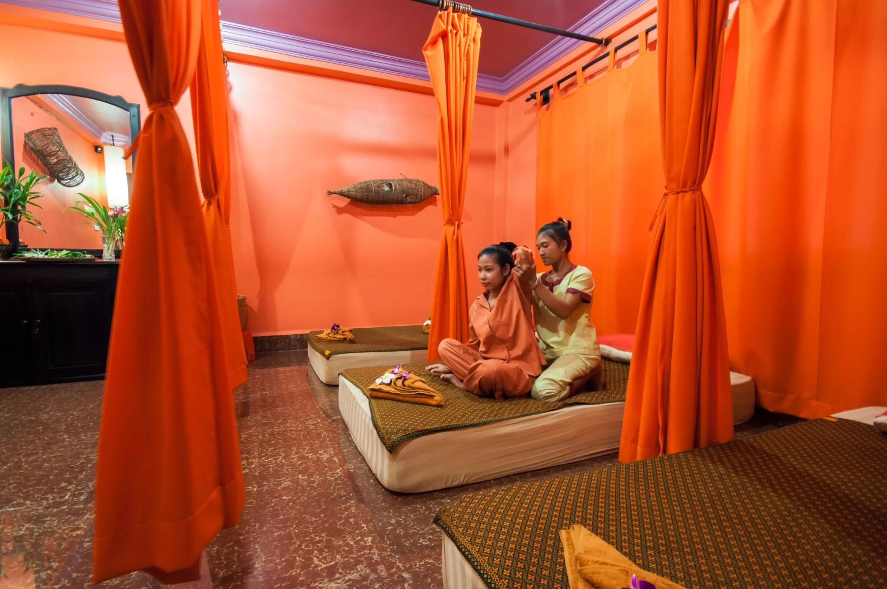 Massage in Golden Butterfly Villa