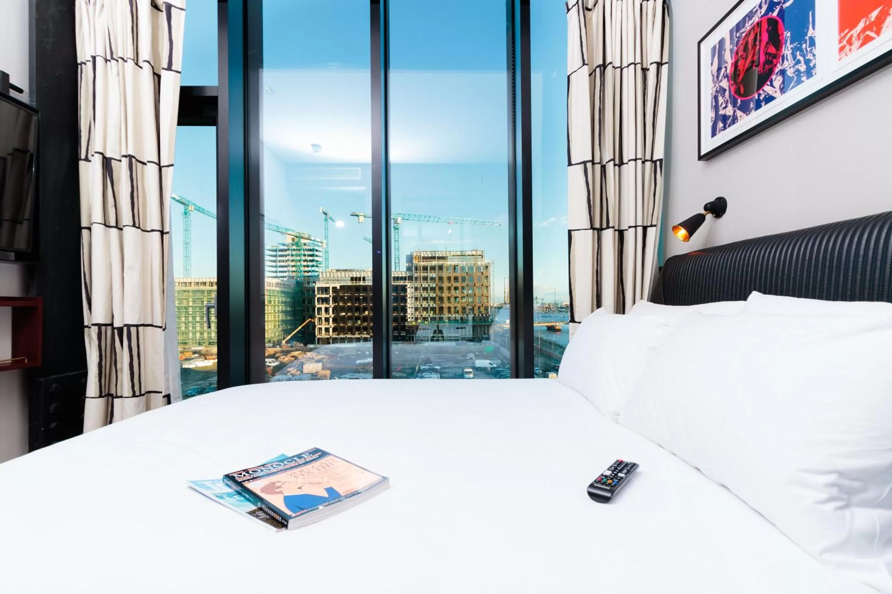 City view, Bed in The Mayson