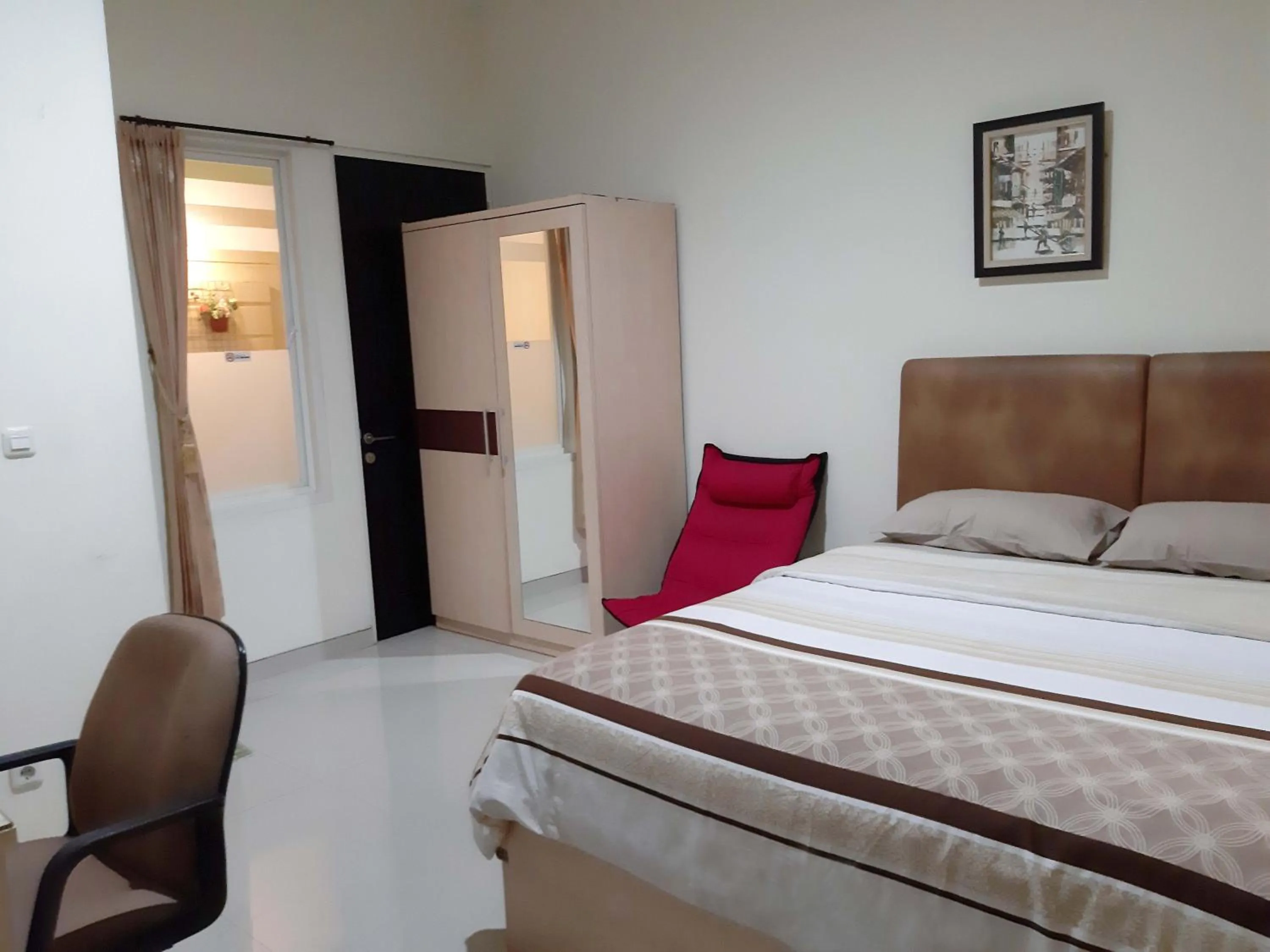 Bed in Ikiru to Live