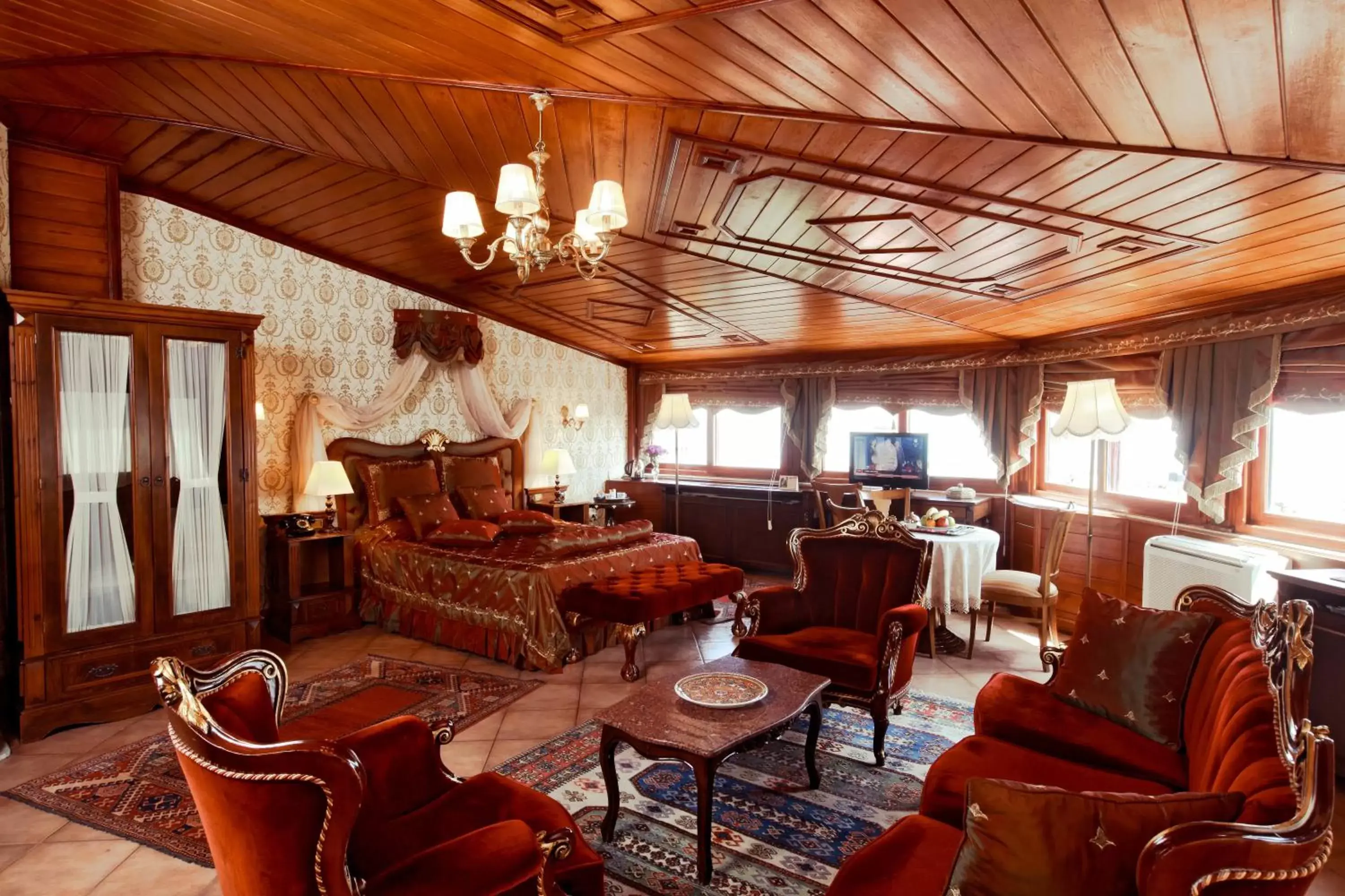 Penthouse Suite in Dersaadet Hotel Istanbul Penthouse Suite in Dersaadet Hotel Istanbul