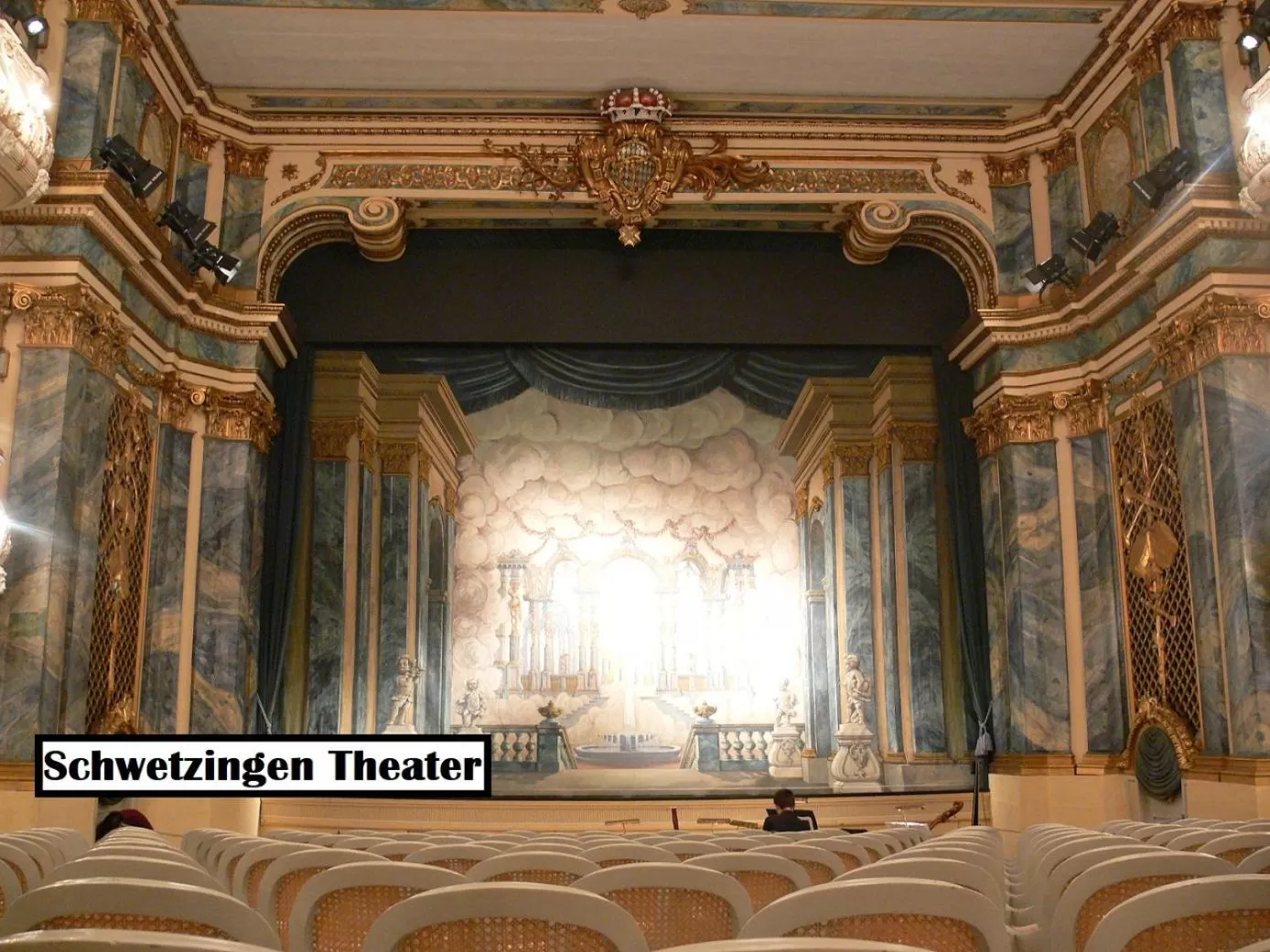 Staff in eXo Square Heidelberg/Schwetzingen - by SuperFly Hotels