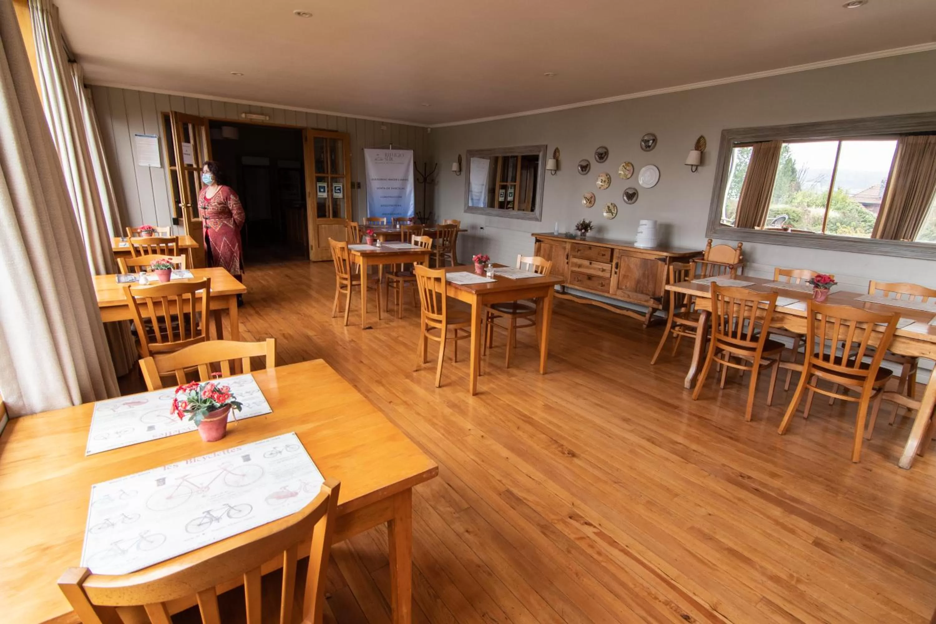 Restaurant/Places to Eat in Hotel El Ciervo