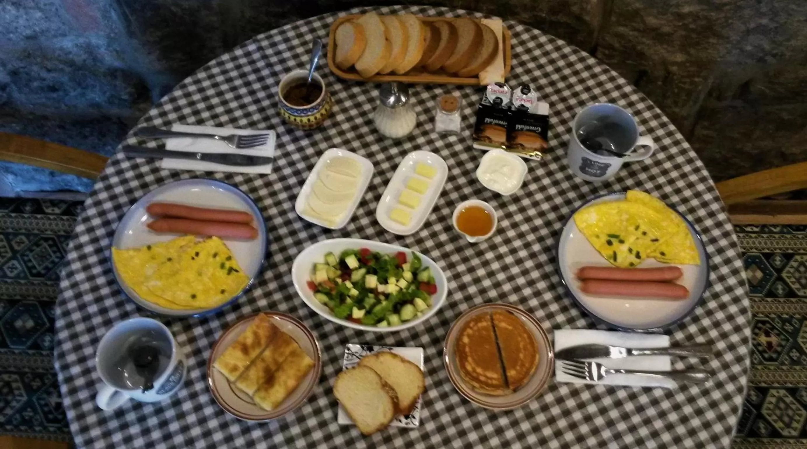 Breakfast in Grape House