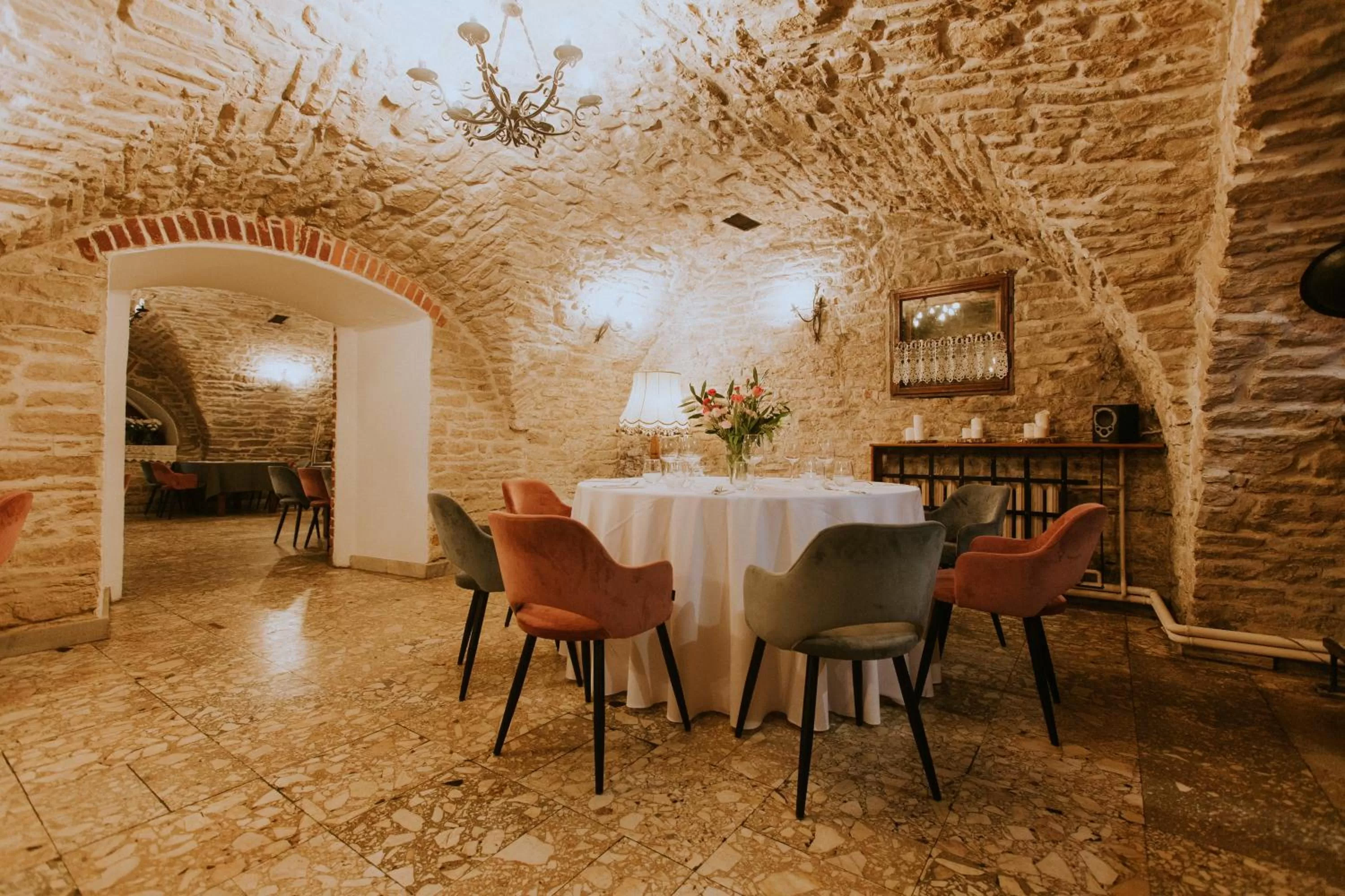 Restaurant/places to eat in Dwór Zbożenna