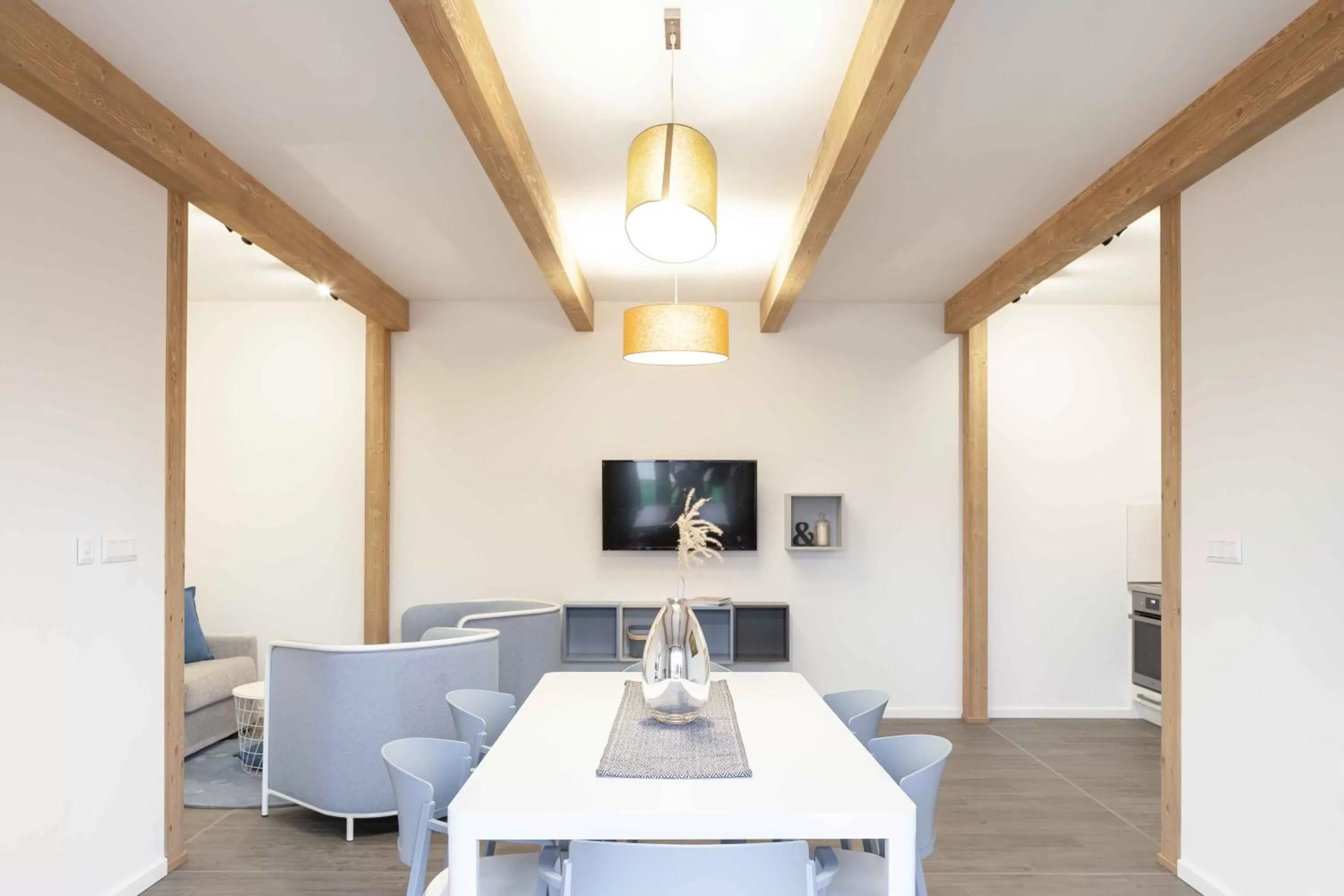 Equitana Hotel Resort