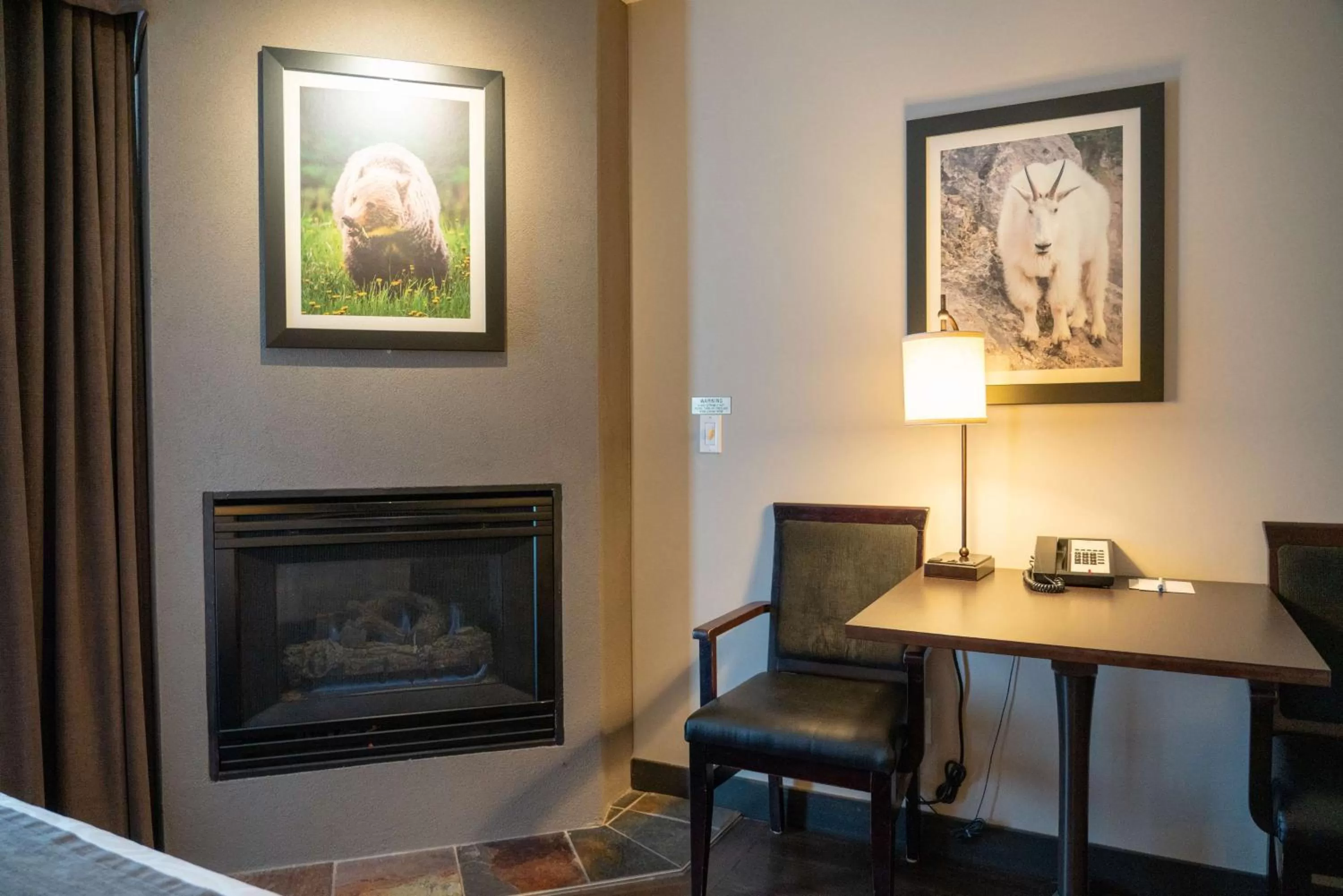 Photo of the whole room in Pocaterra Inn & Waterslide