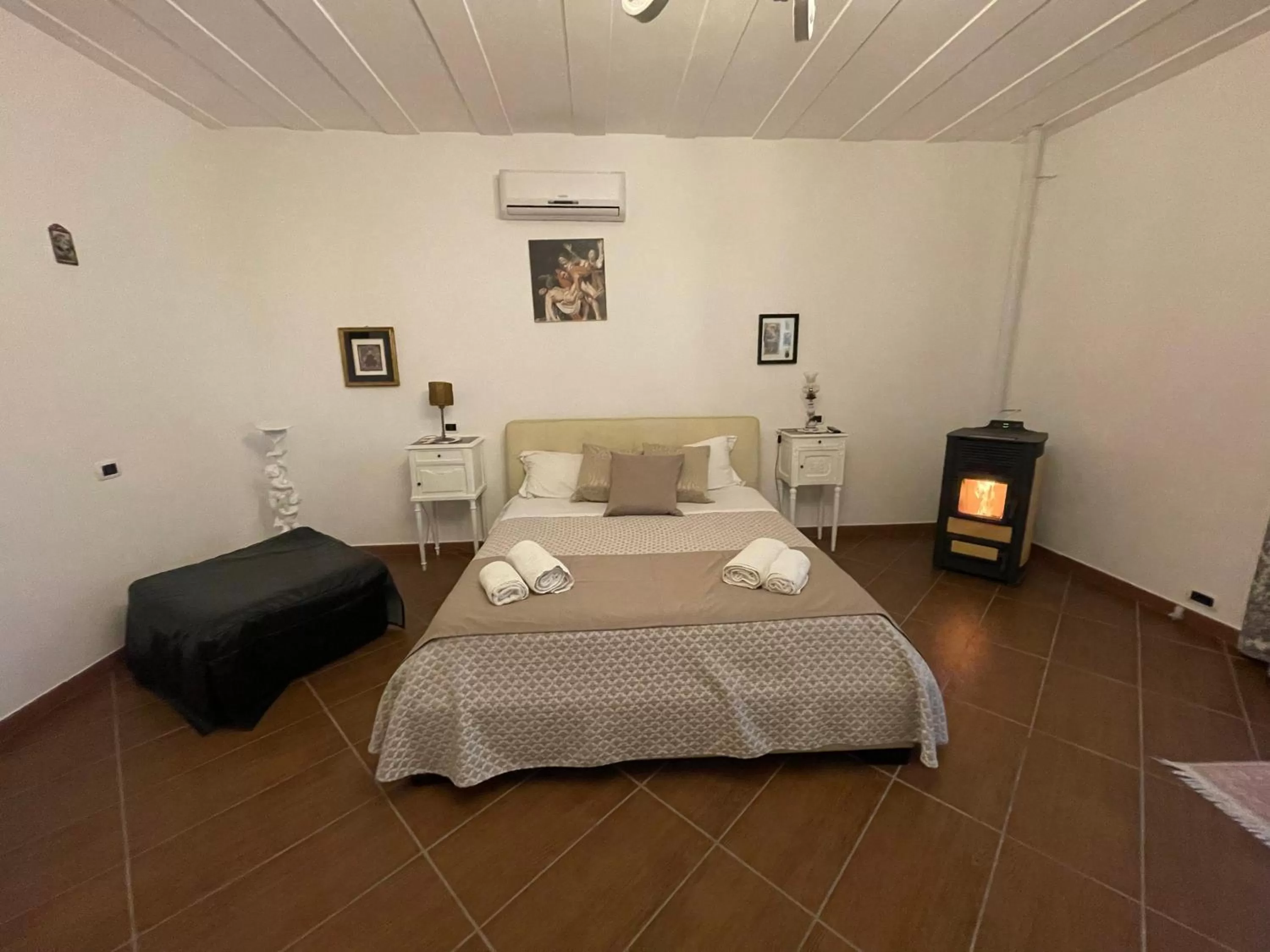 Bed in B&B Barletta Acasamia con Parcheggio Privato
