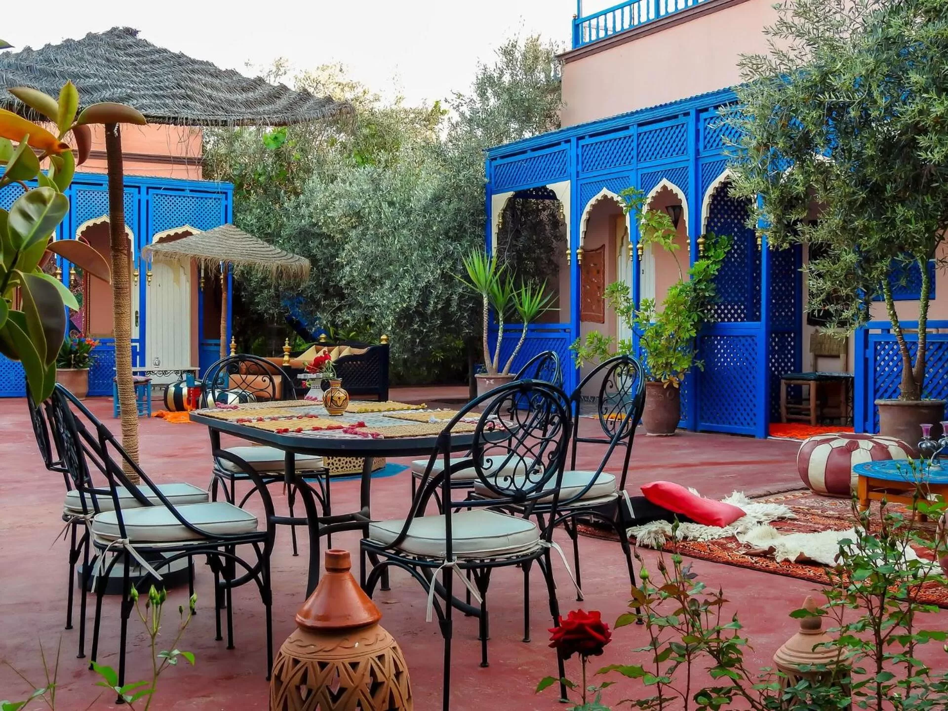 Patio in Le Bleu House