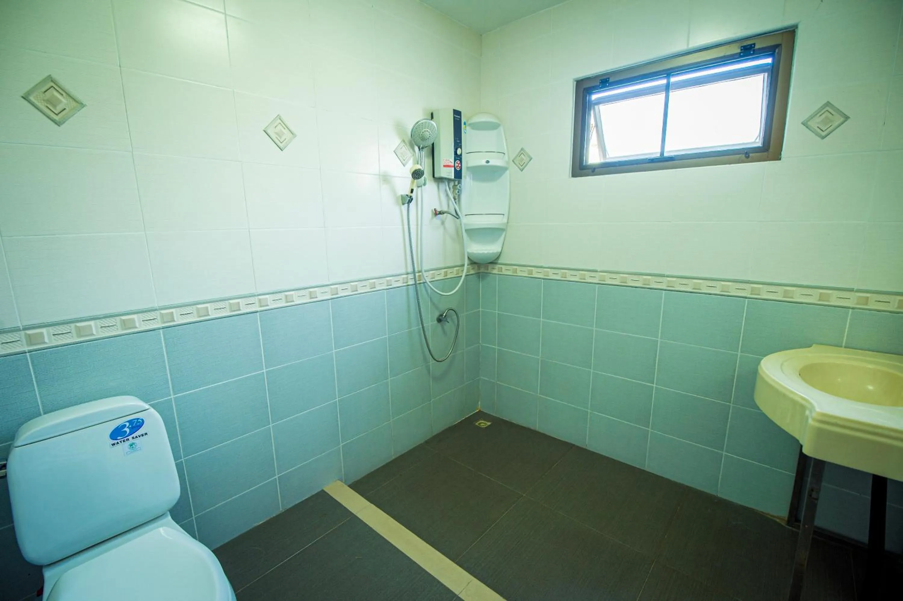 Shower in Dreampark resort