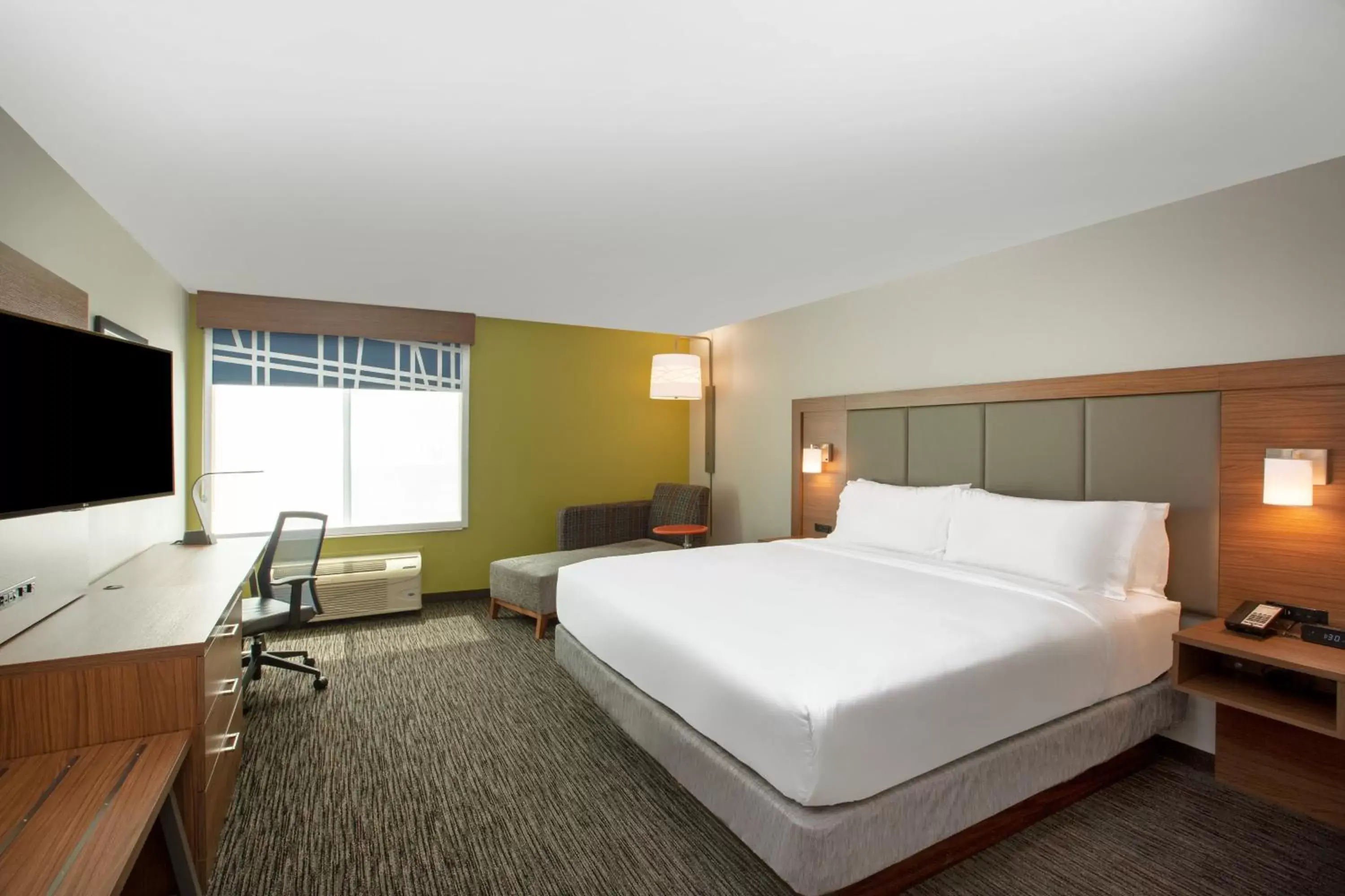 King Room with Roll-In Shower - Disability Access in Holiday Inn Express Hotel & Suites Columbus by IHG King Room with Roll-In Shower - Disability Access in Holiday Inn Express Hotel & Suites Columbus by IHG