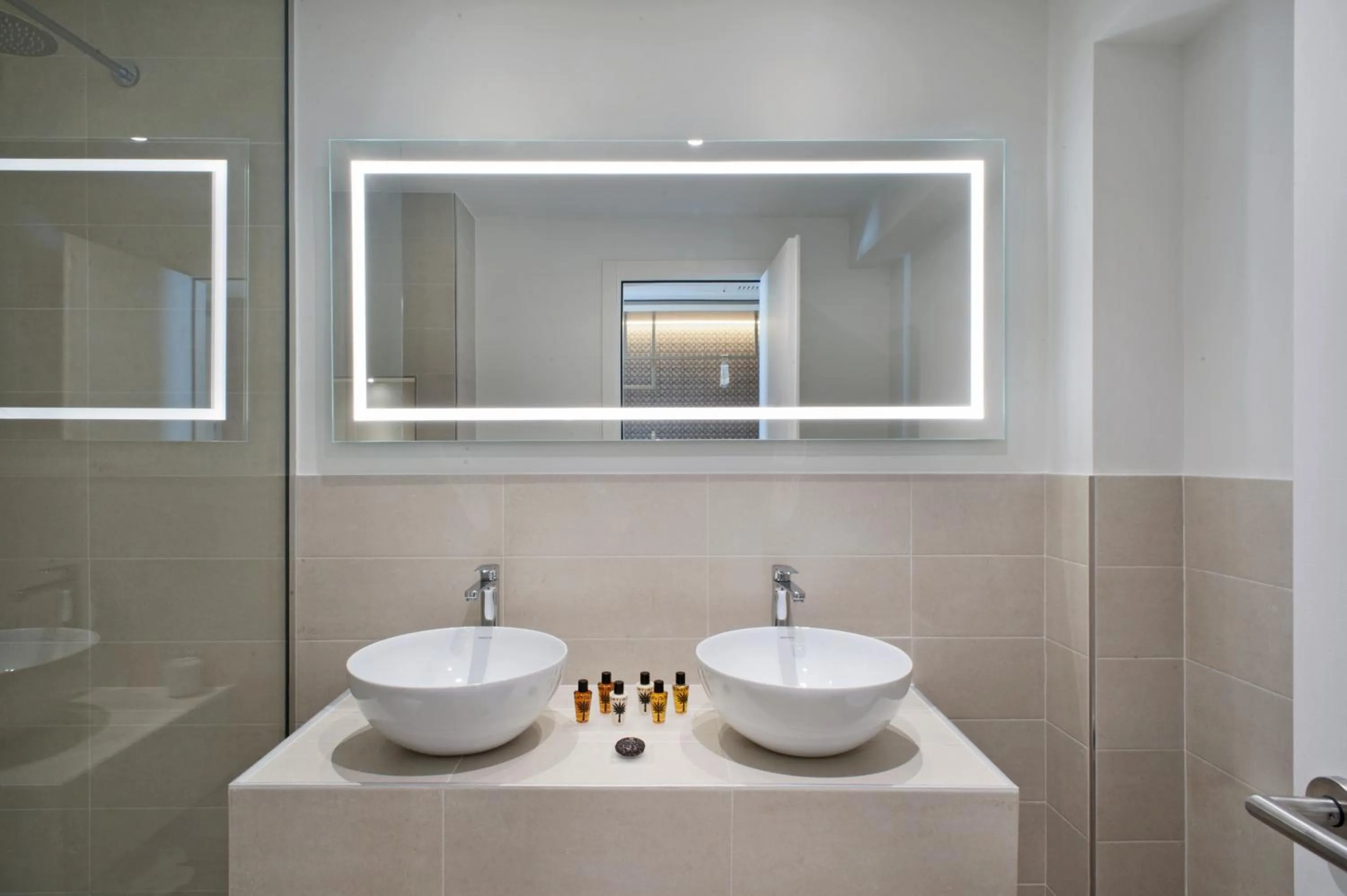 Area and facilities in Modica Beach Resort