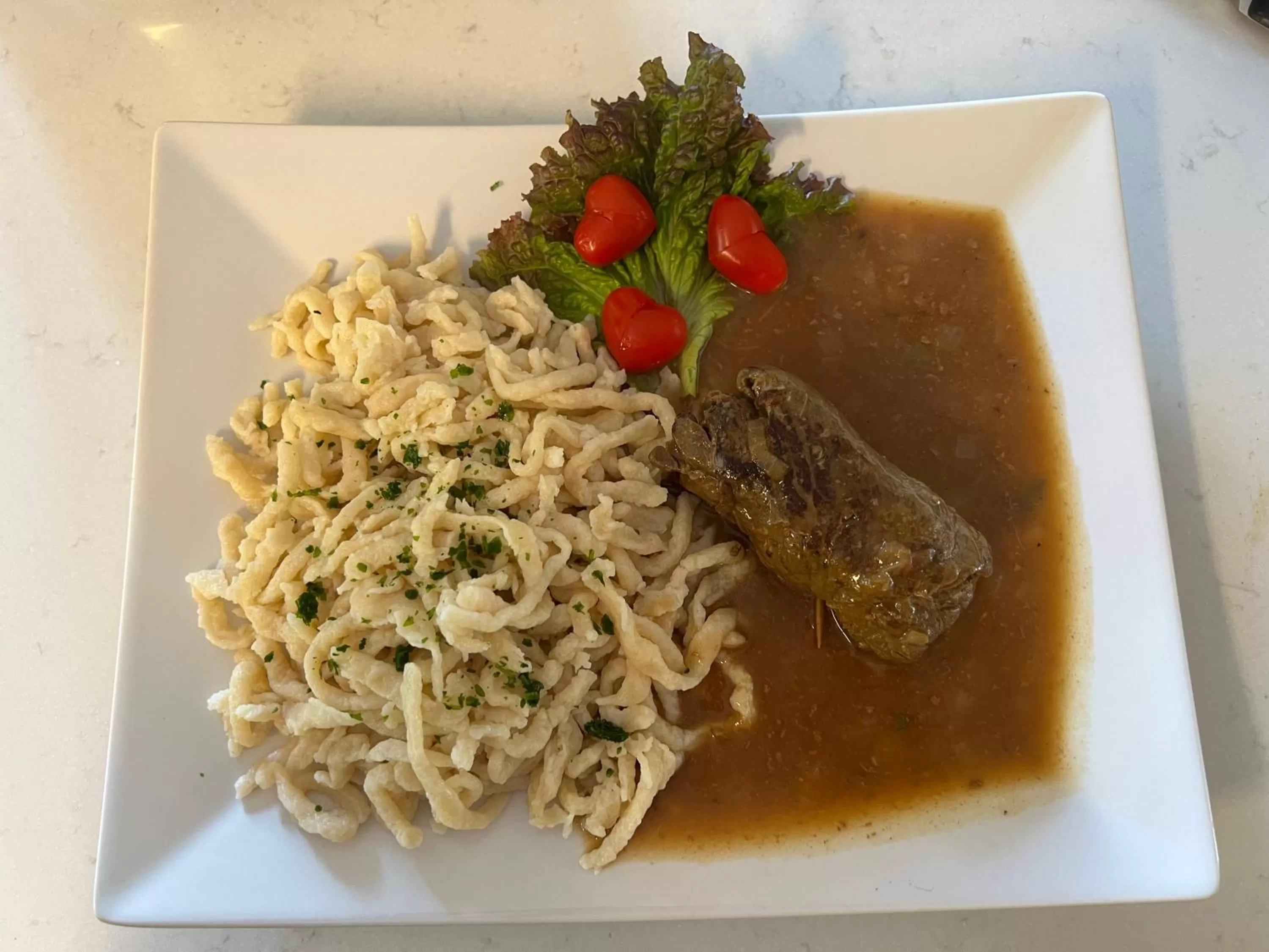 Restaurant/places to eat, Food in Yaberg Affären