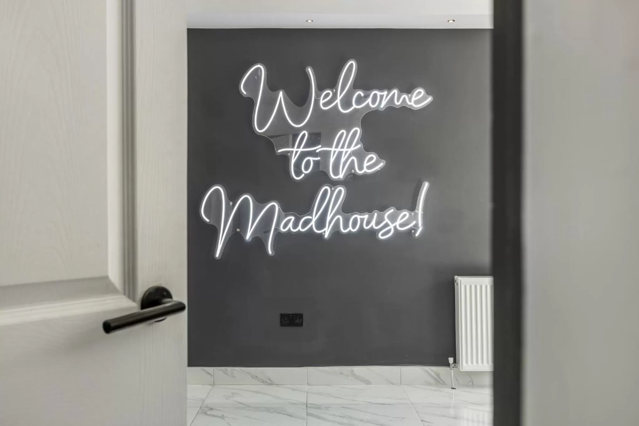 Living room in Crystal Towers Sasco Apartments