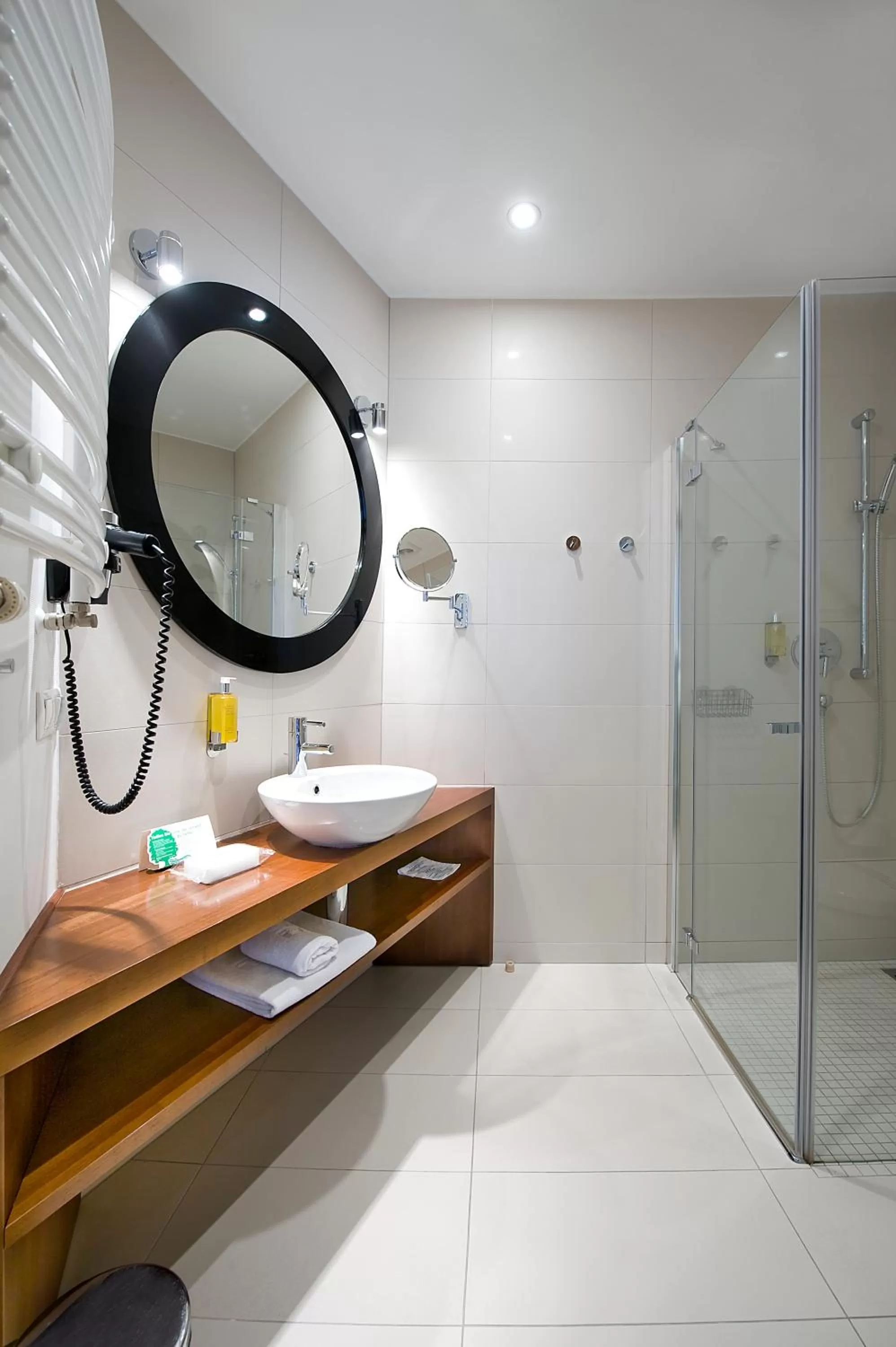 Shower in Bayjonn Boutique Hotel