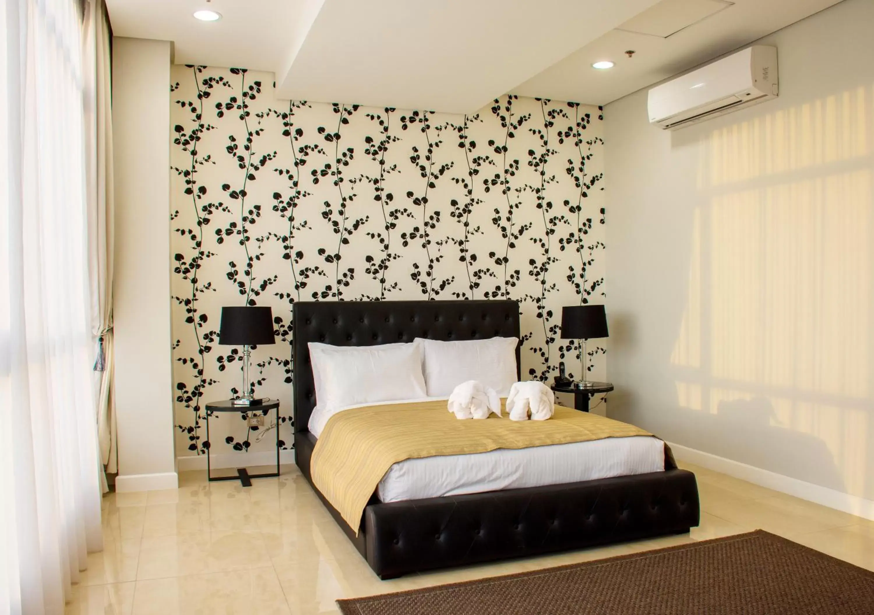 Suite with Mountain View in Alicia Apartelle Suite with Mountain View in Alicia Apartelle