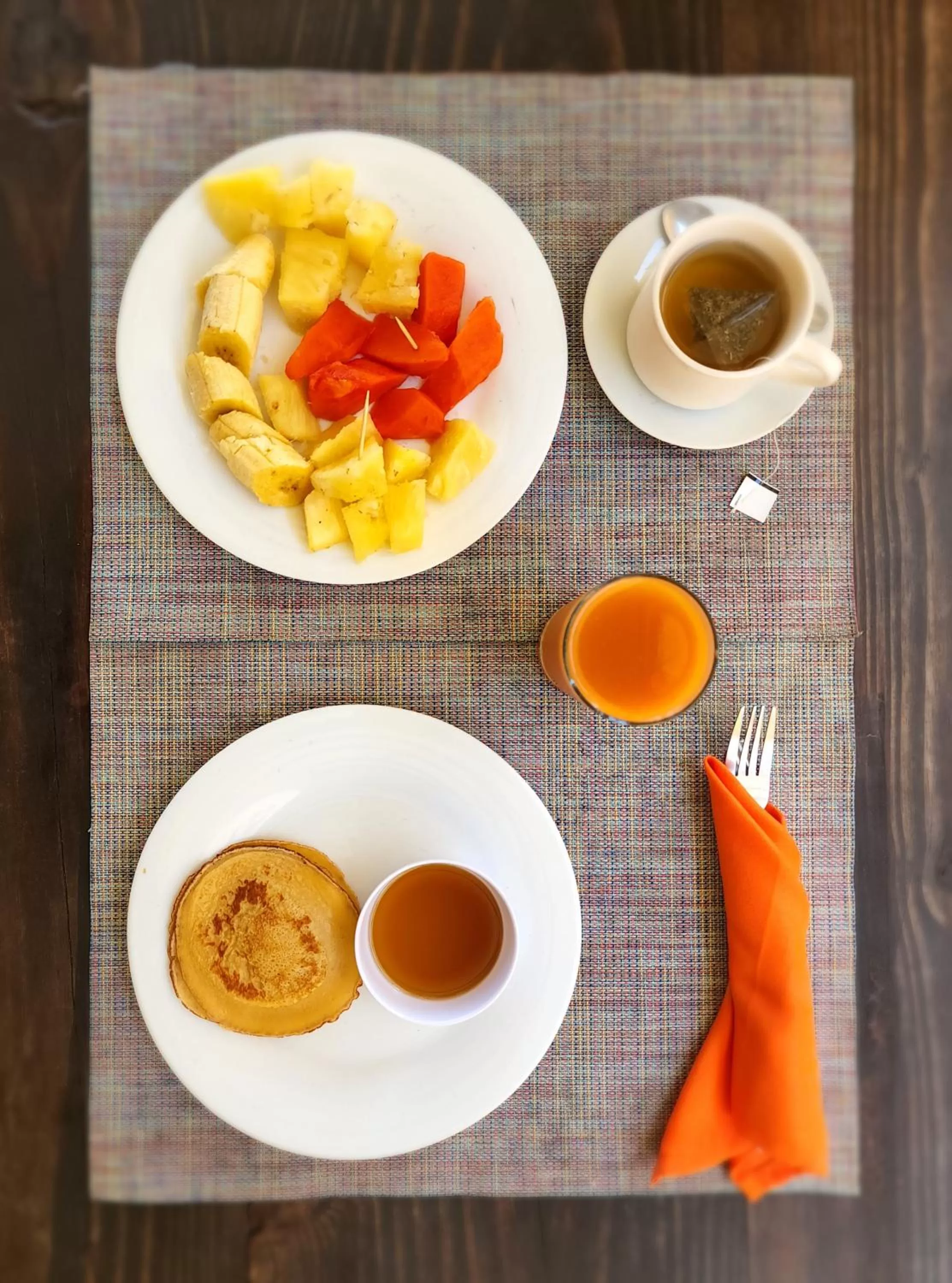Breakfast in Habitation Des Lauriers