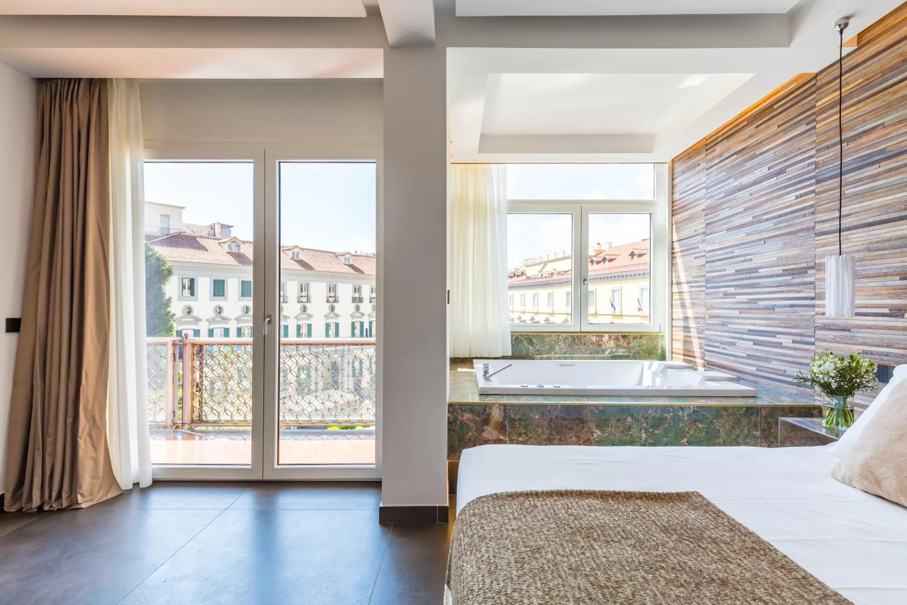 Bed in Dei Martiri Suite