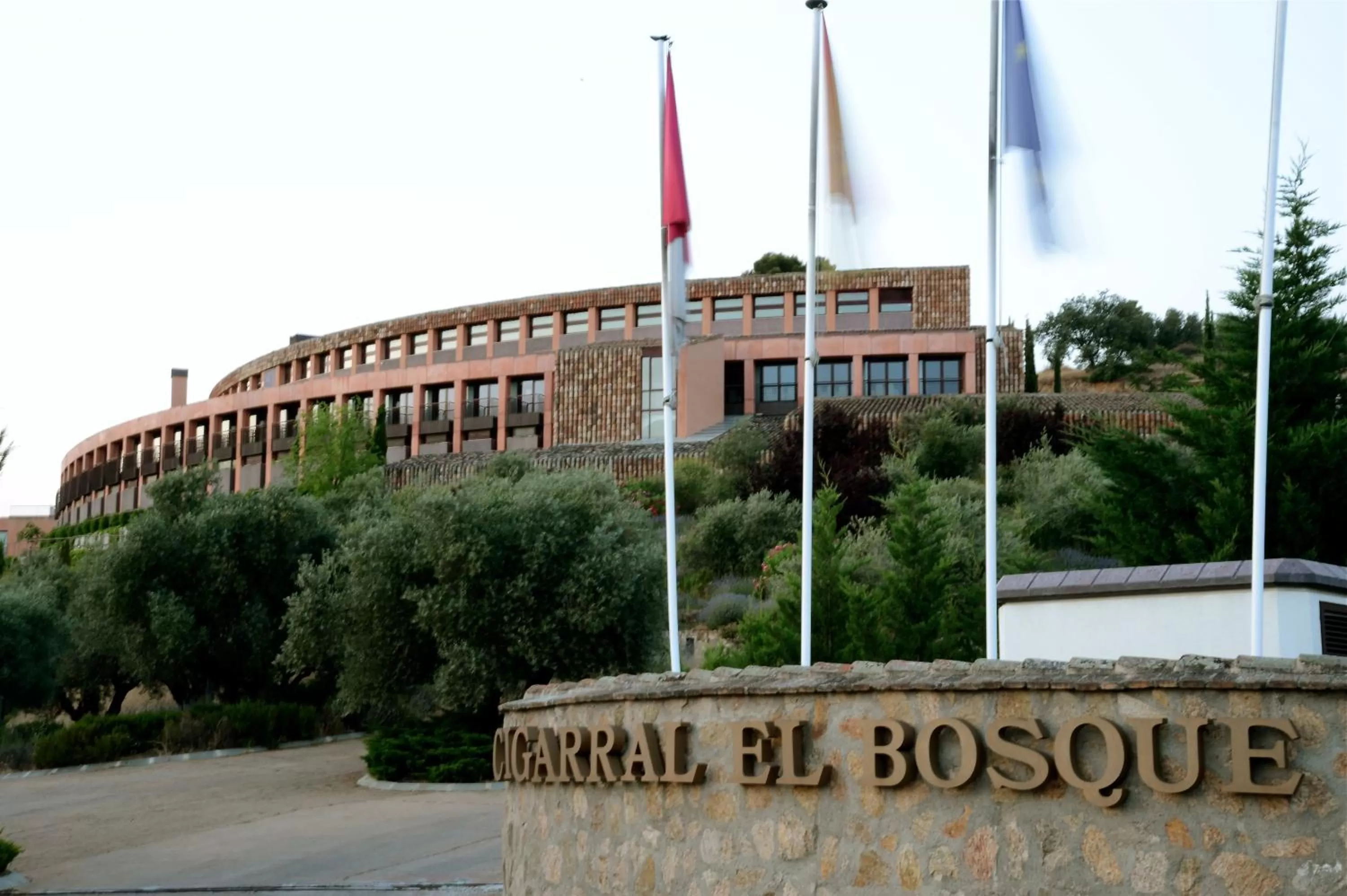 Facade/entrance in Hotel Cigarral el Bosque
