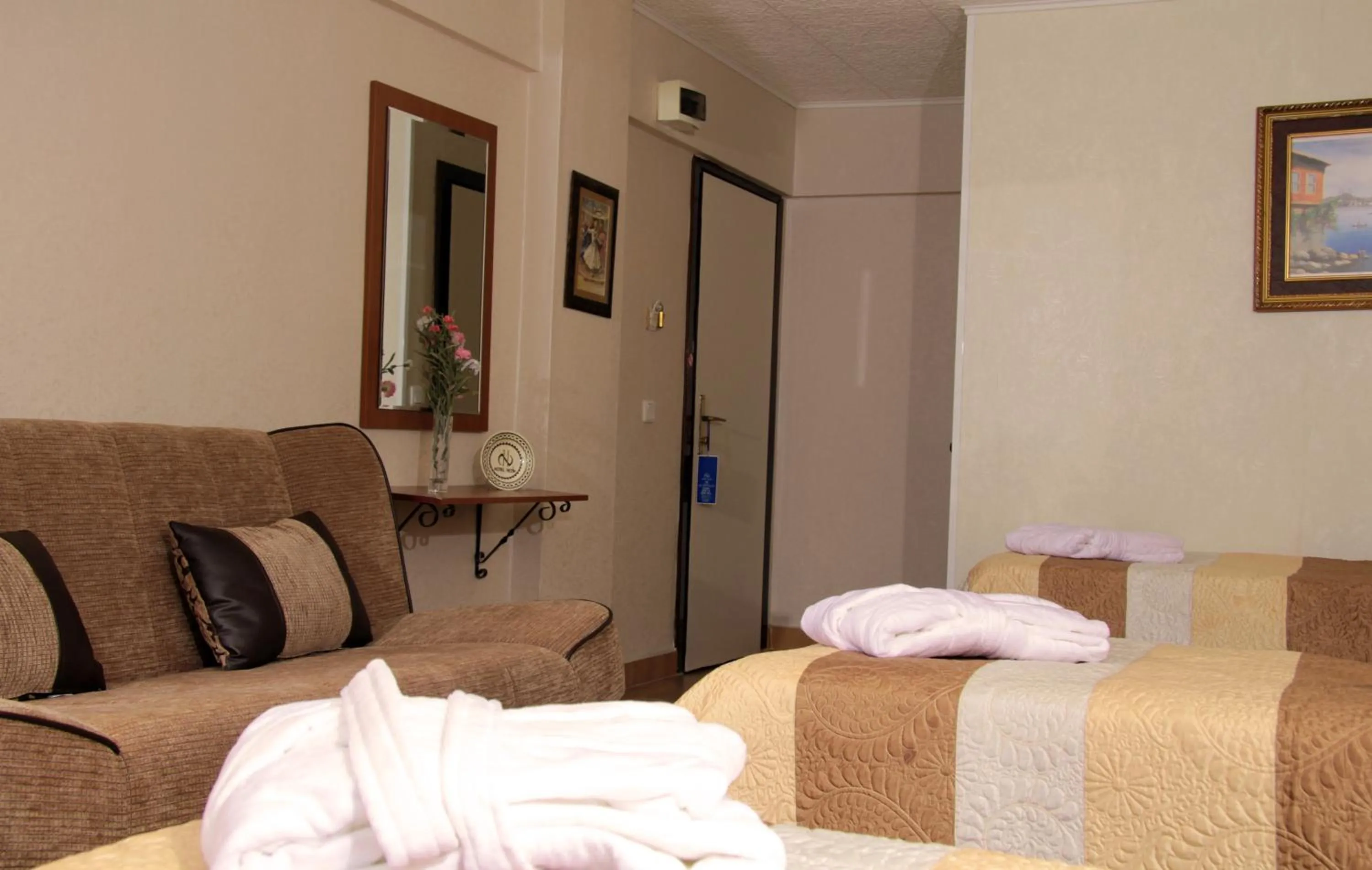 Bed in Hotel Nezih Istanbul