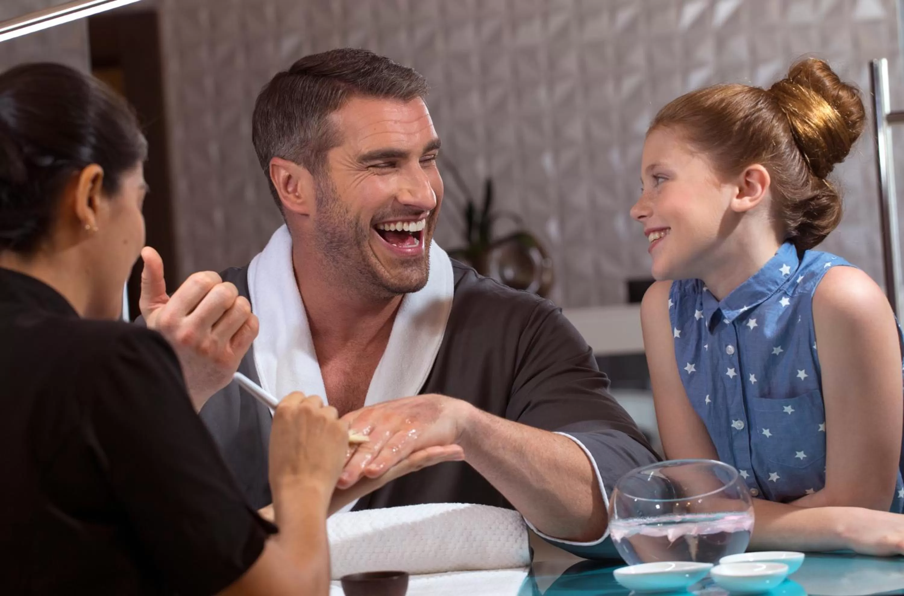 People in Planet Hollywood Cancun by Royalton, An Autograph Collection All-Inclusive Resort