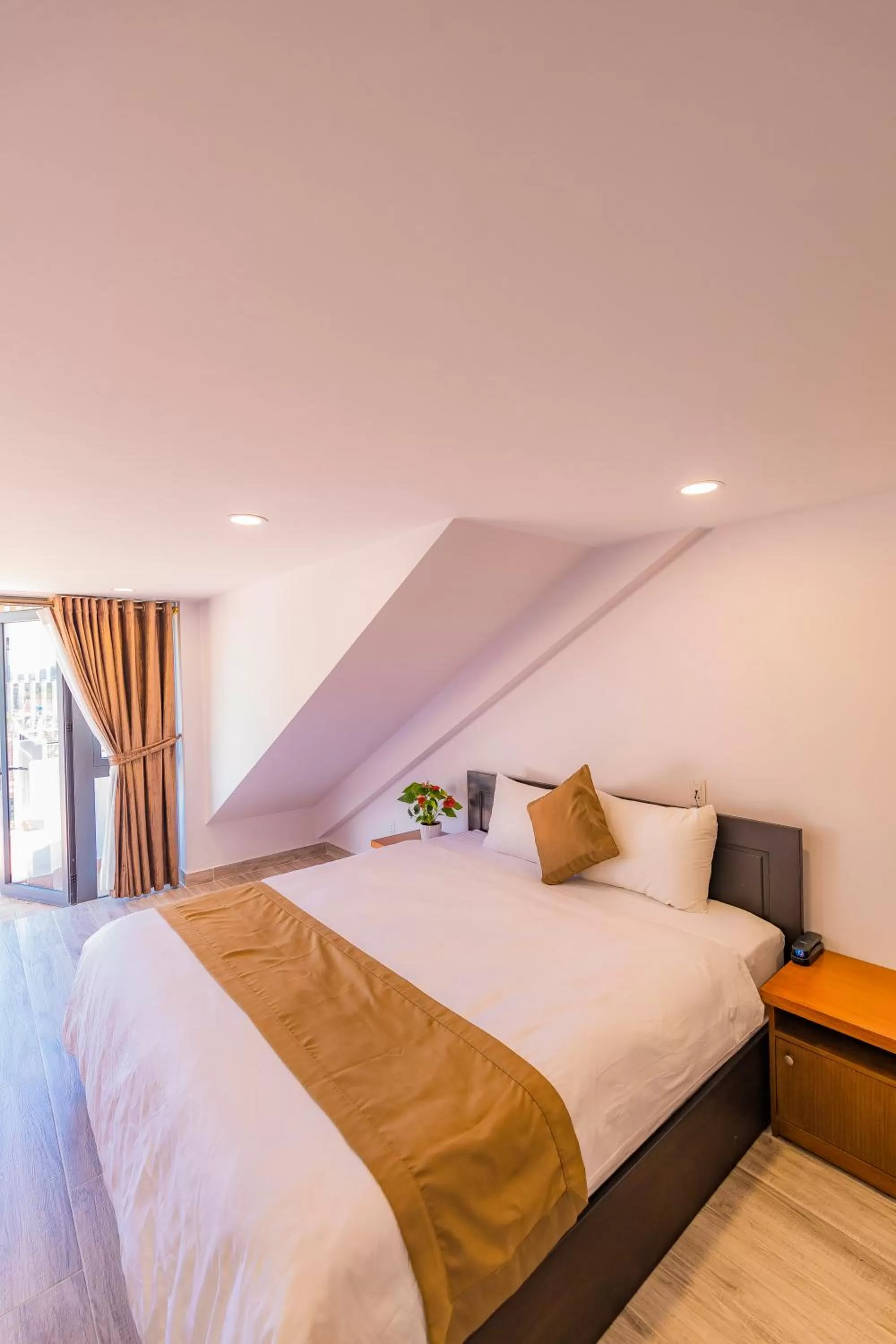 Bed in Khanh Uyen 3 Hotel