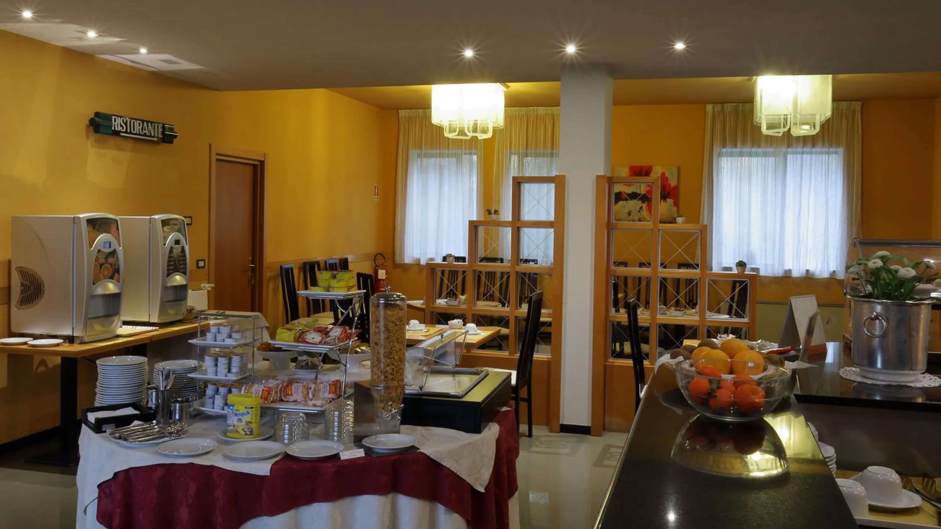 Lounge or bar in Hotel Romanisio
